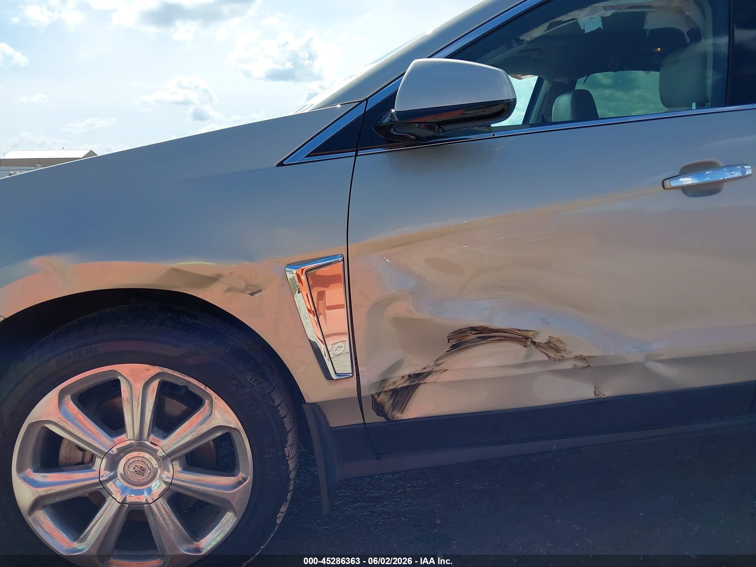 2013 Cadillac Srx Premium Collection Gold vin: 3GYFNEE3XDS519111