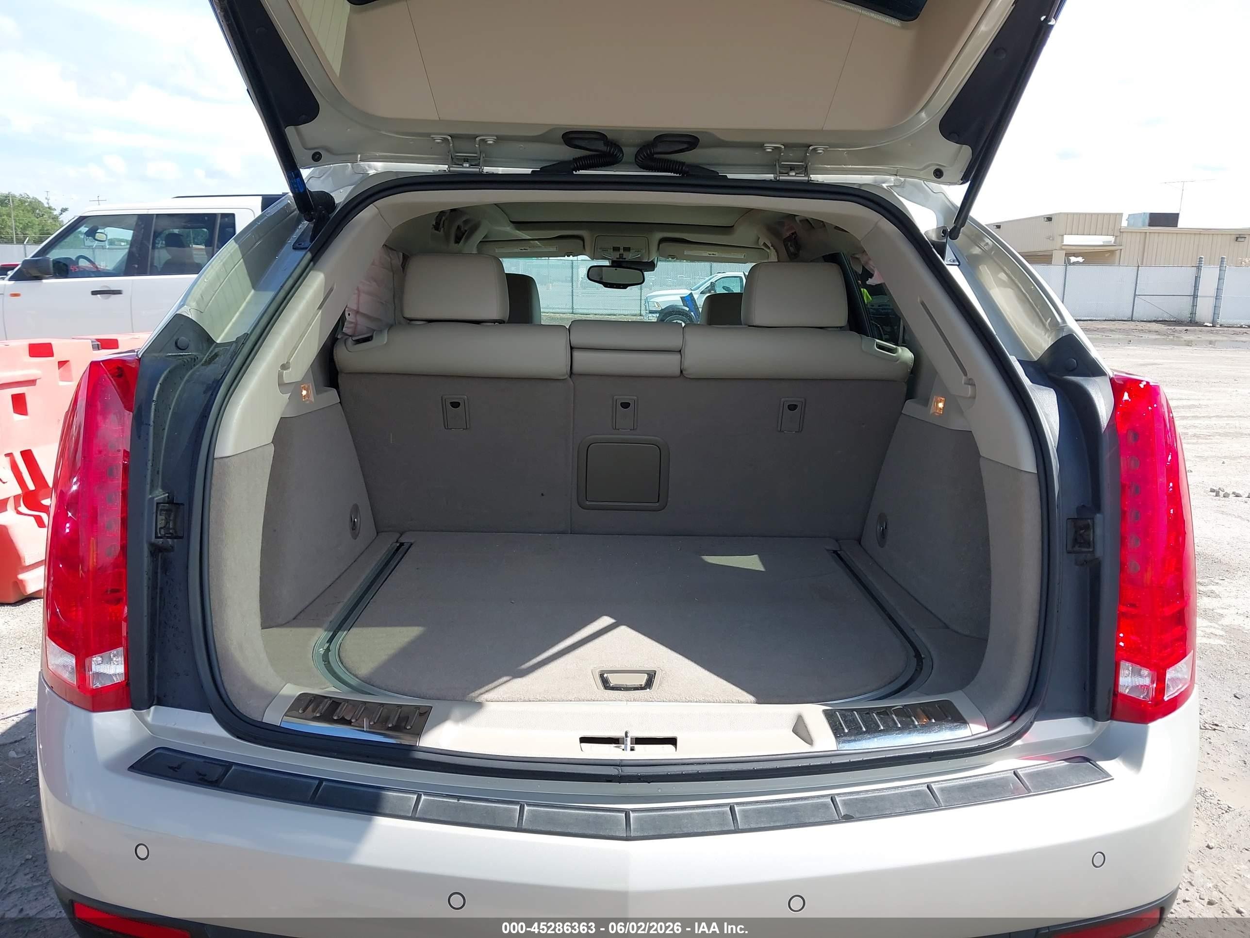 2013 Cadillac Srx Premium Collection Gold vin: 3GYFNEE3XDS519111