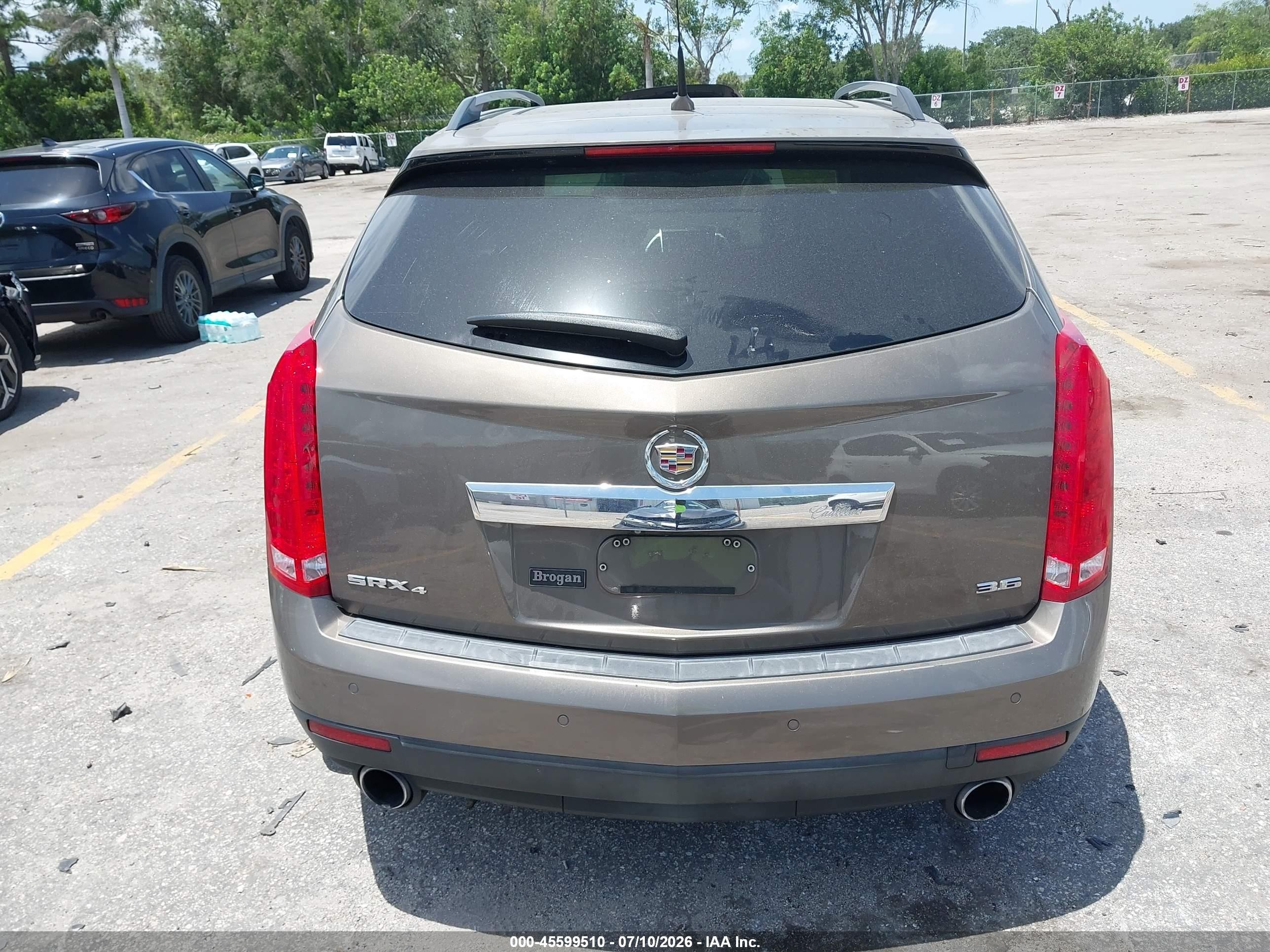 2014 Cadillac Srx Luxury Collection Коричневый vin: 3GYFNEE3XES675876
