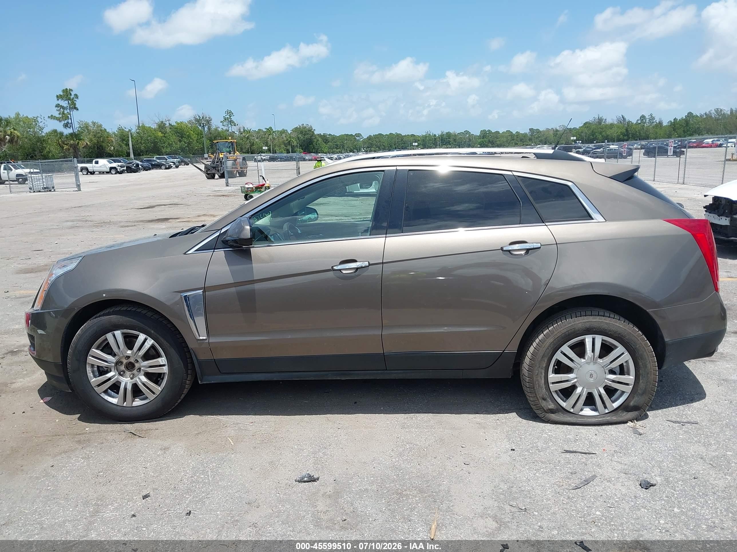 2014 Cadillac Srx Luxury Collection Коричневый vin: 3GYFNEE3XES675876