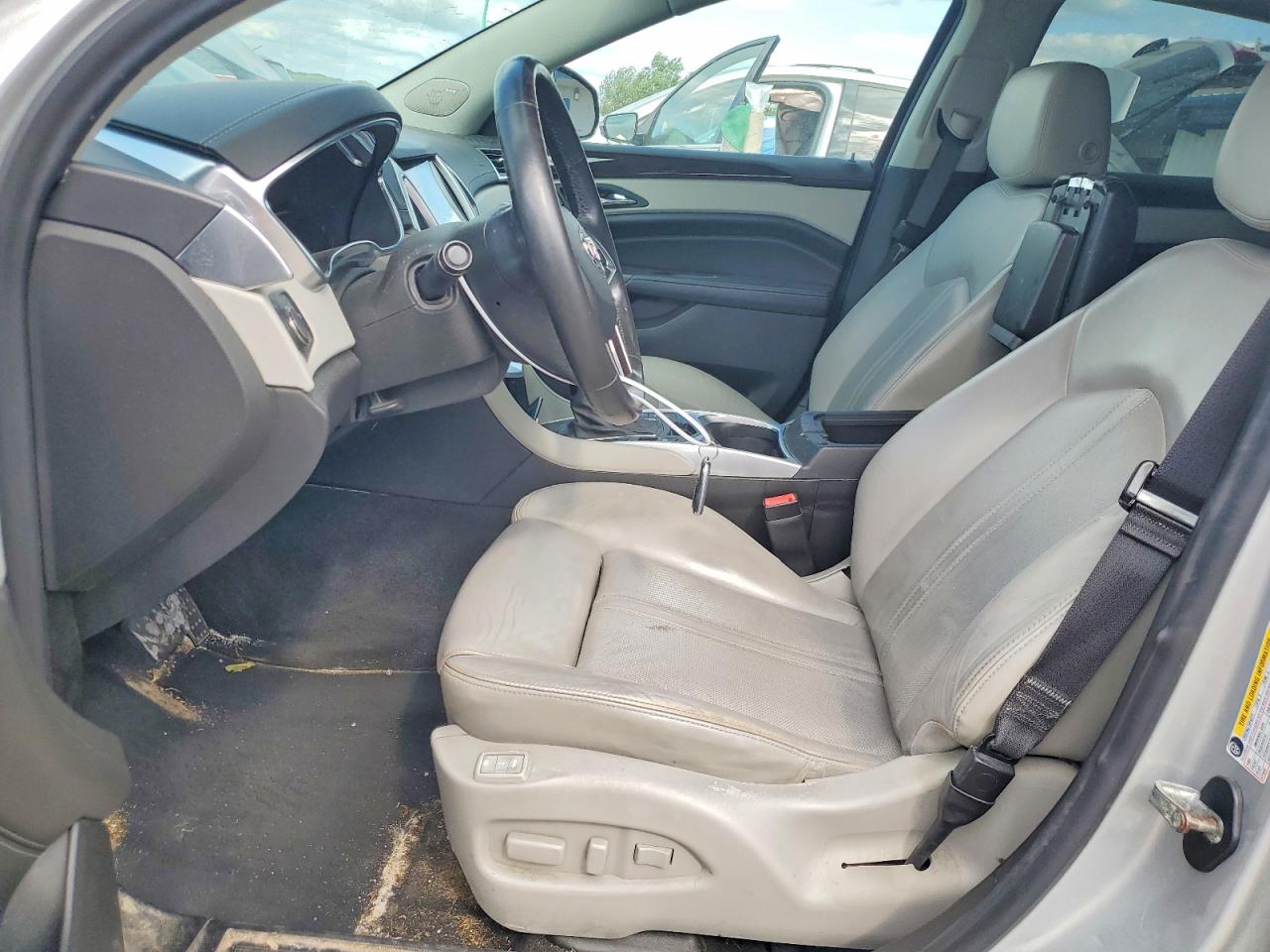 2015 Cadillac Srx Luxury Collection Silver vin: 3GYFNEE3XFS594443