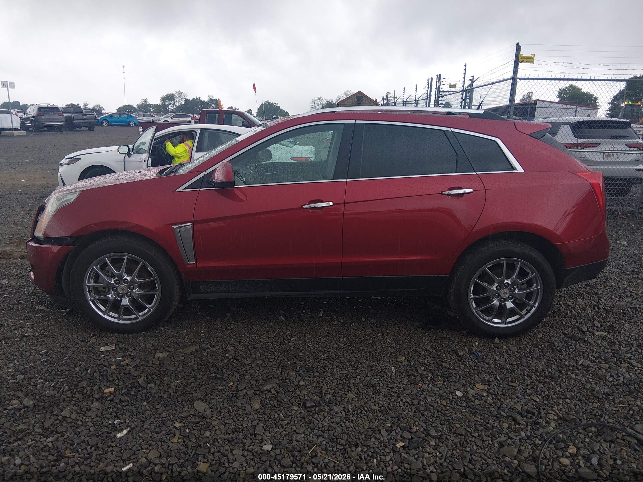2014 Cadillac Srx Performance Collection Красный vin: 3GYFNFE32ES546553