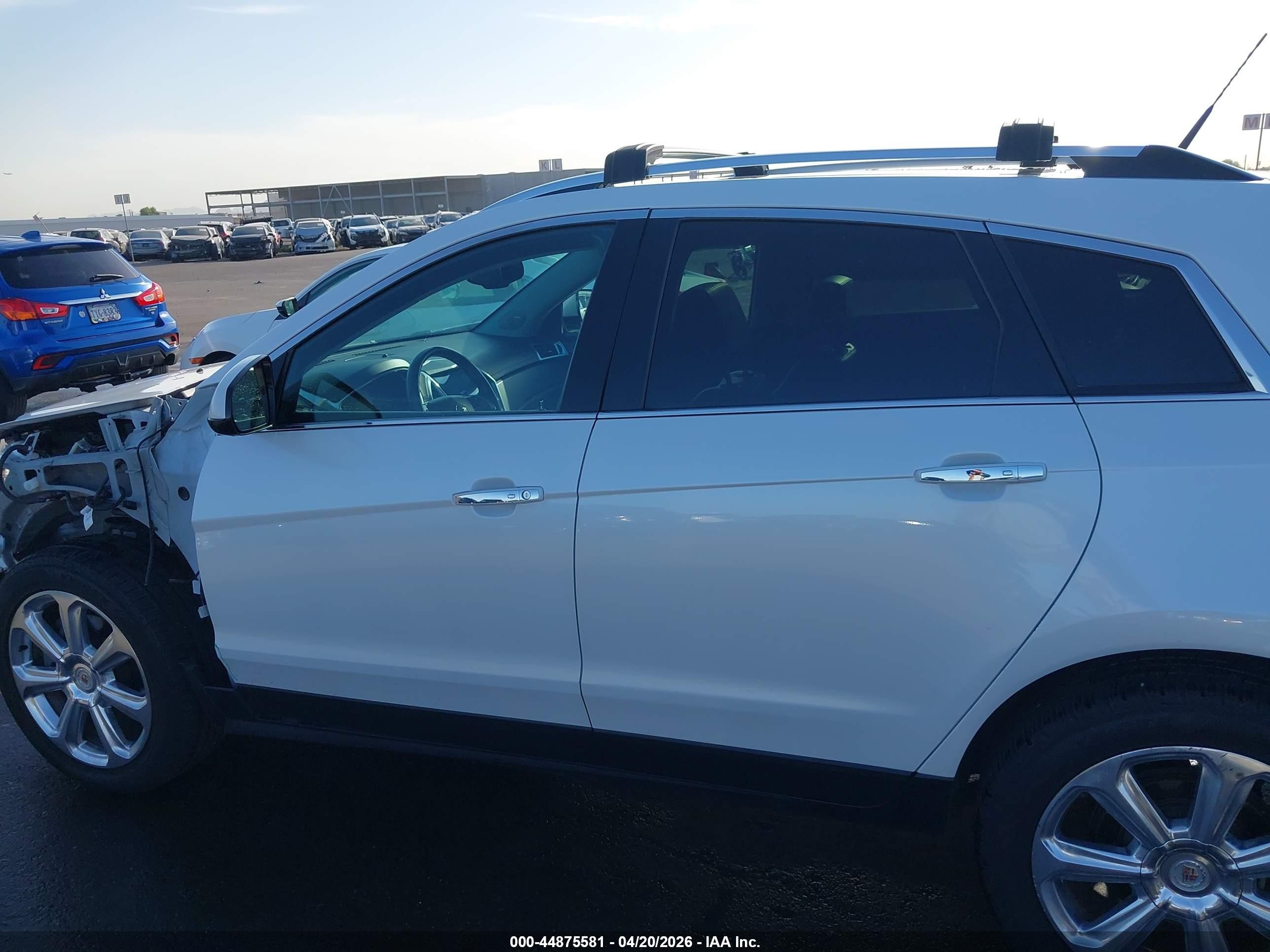 2014 Cadillac Srx Performance Collection White vin: 3GYFNFE32ES654736