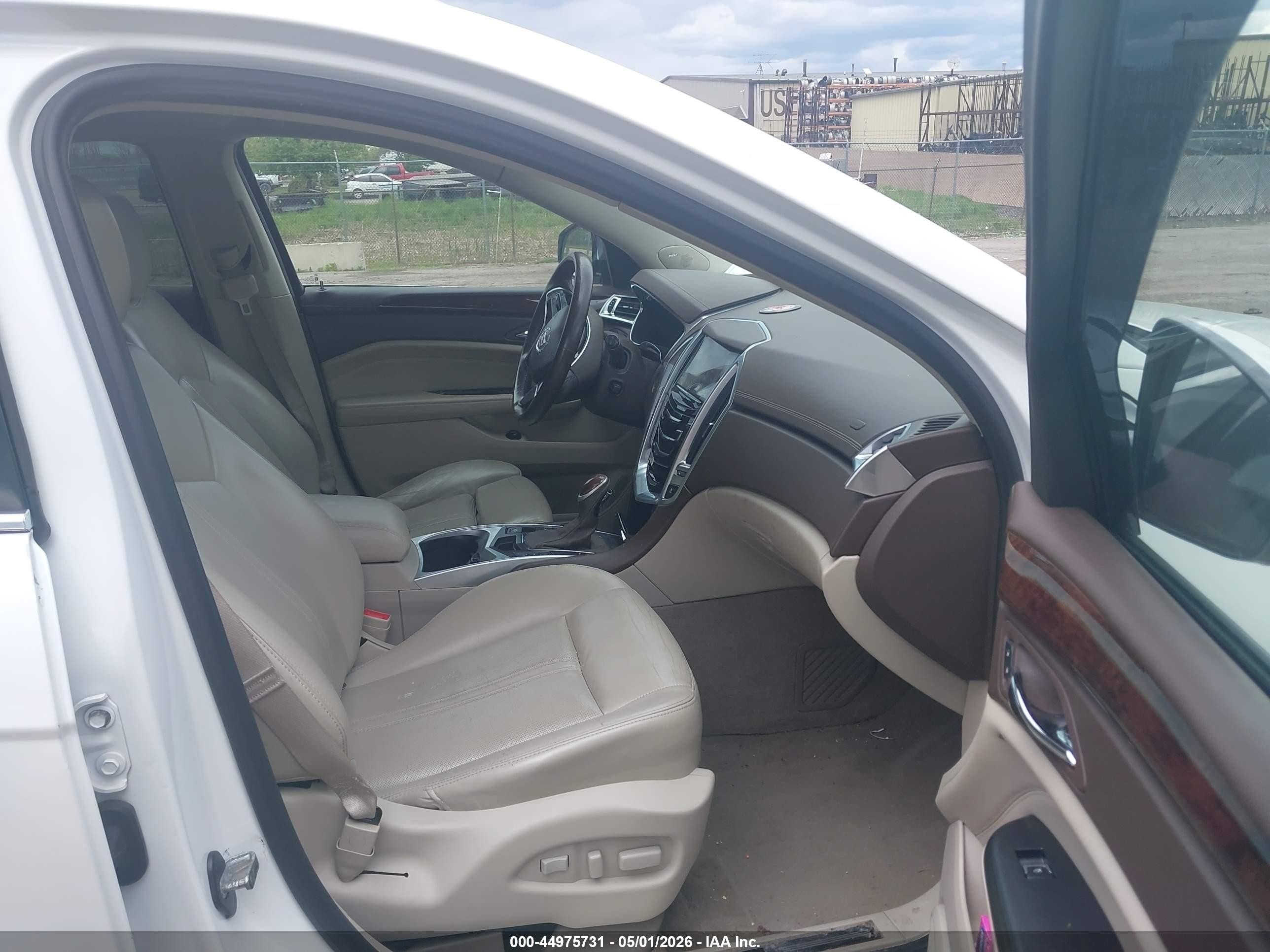 2014 Cadillac Srx Performance Collection White vin: 3GYFNFE33ES586401