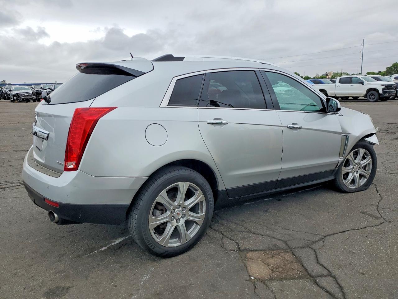 2015 Cadillac Srx Premium Collection Серебряный vin: 3GYFNGE31FS593905