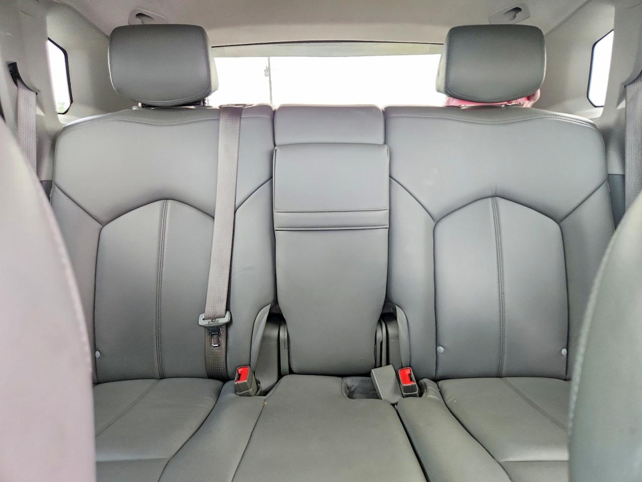 2012 Cadillac Srx White vin: 3GYFNGE32CS526726