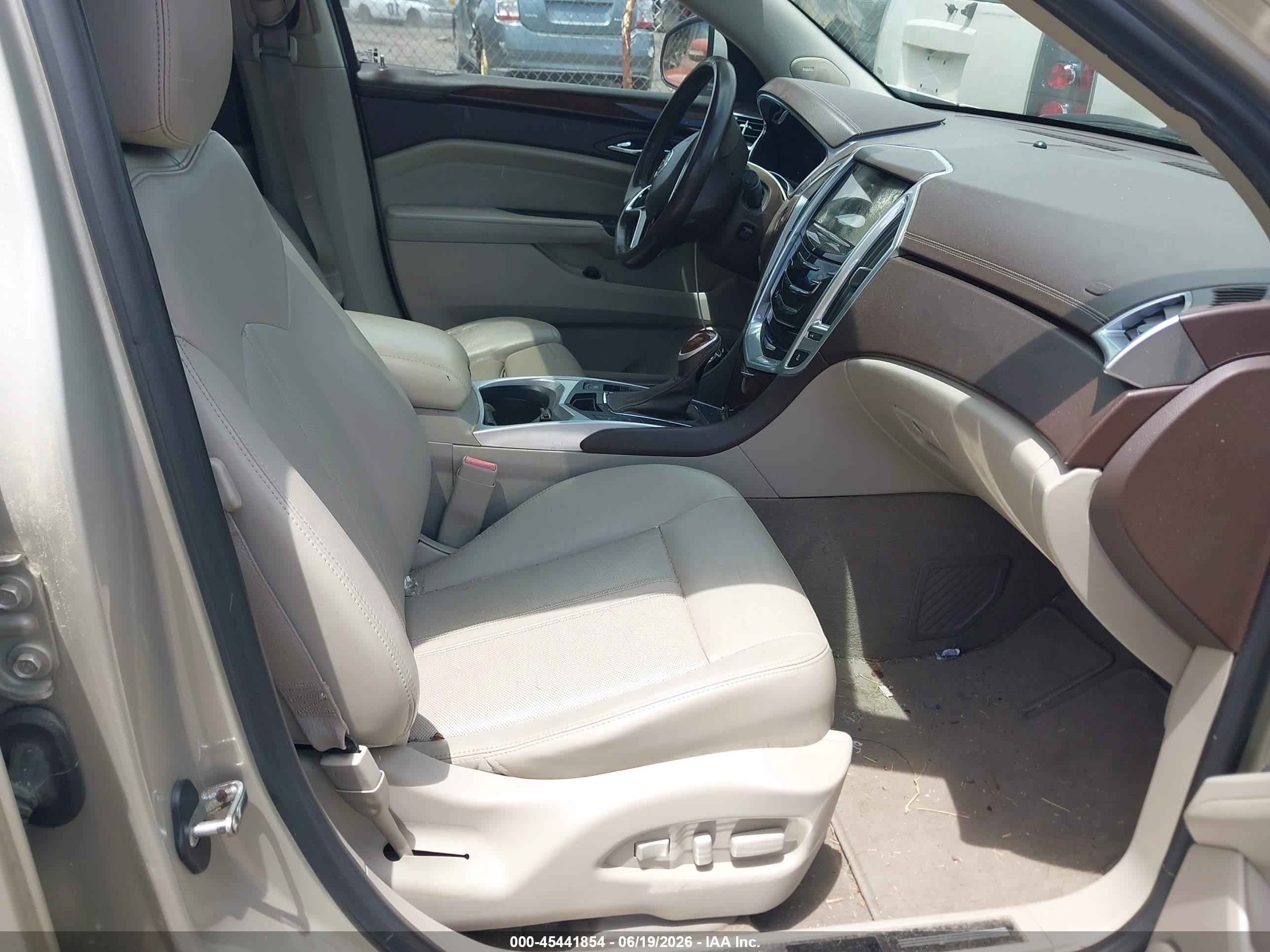 2013 Cadillac Srx Luxury Collection Beige vin: 3GYFNGE35DS588770