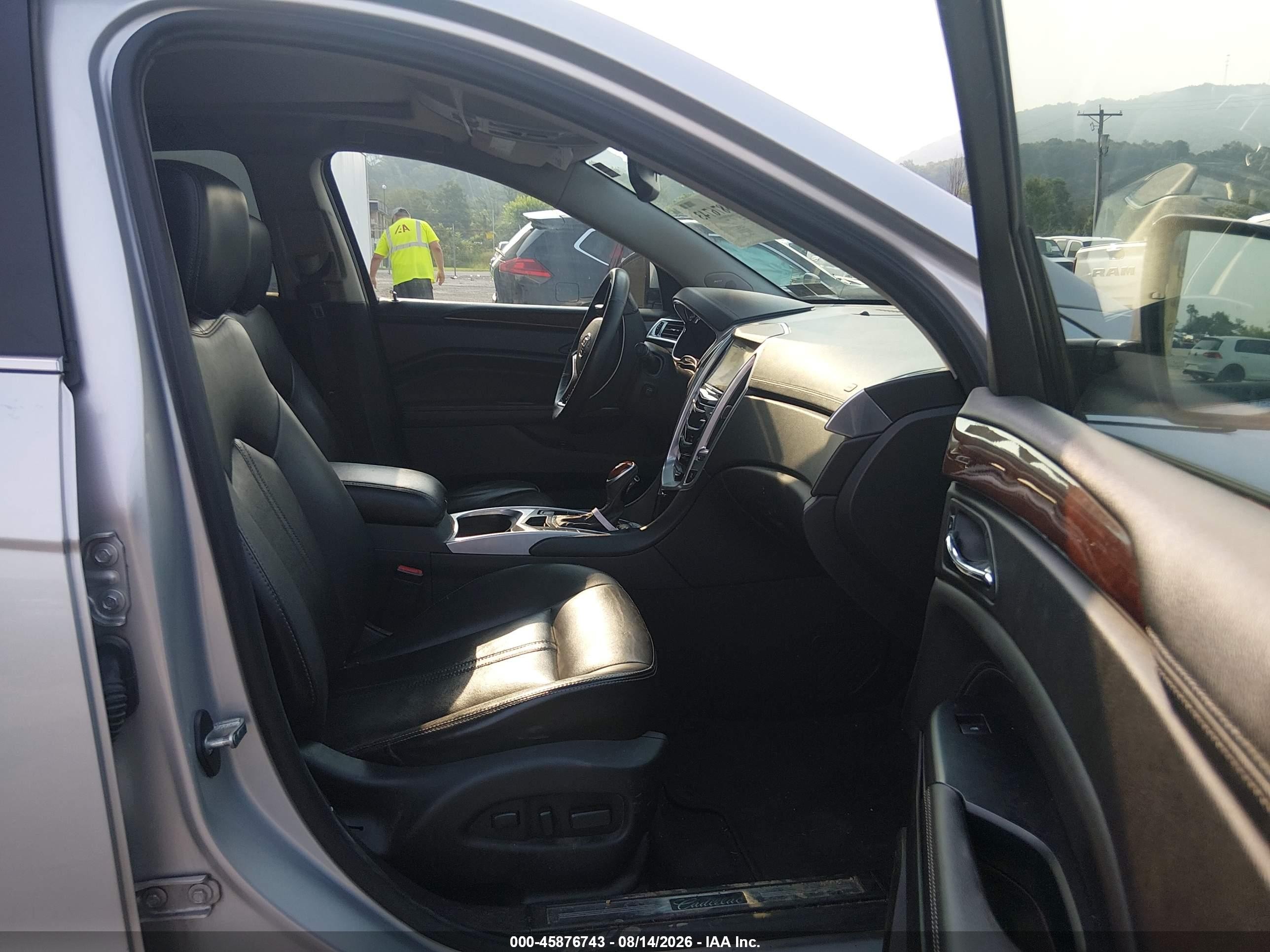 2013 Cadillac Srx Luxury Collection Silver vin: 3GYFNGE38DS607473