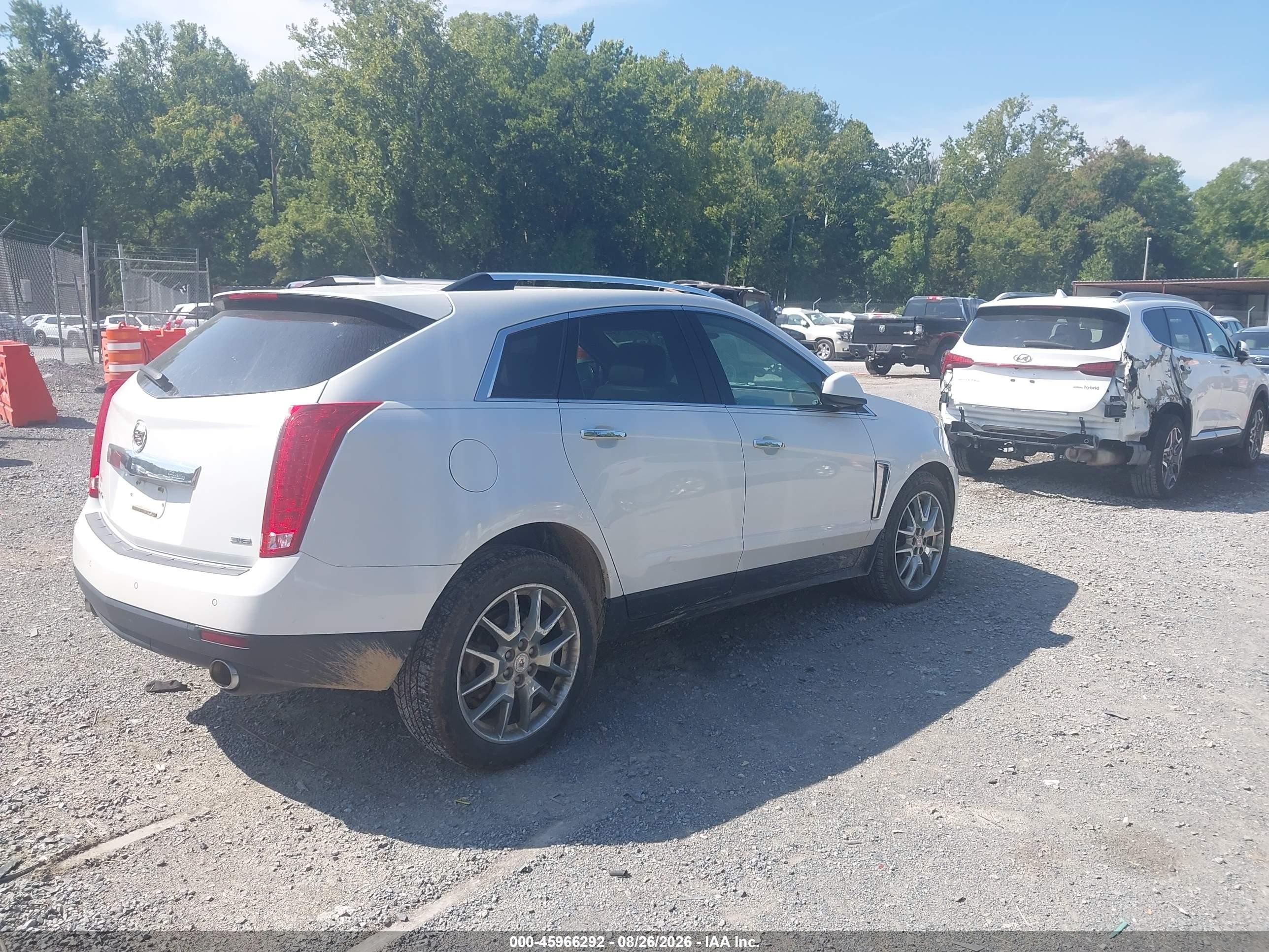 2014 Cadillac Srx Premium Collection White vin: 3GYFNGE3XES561808