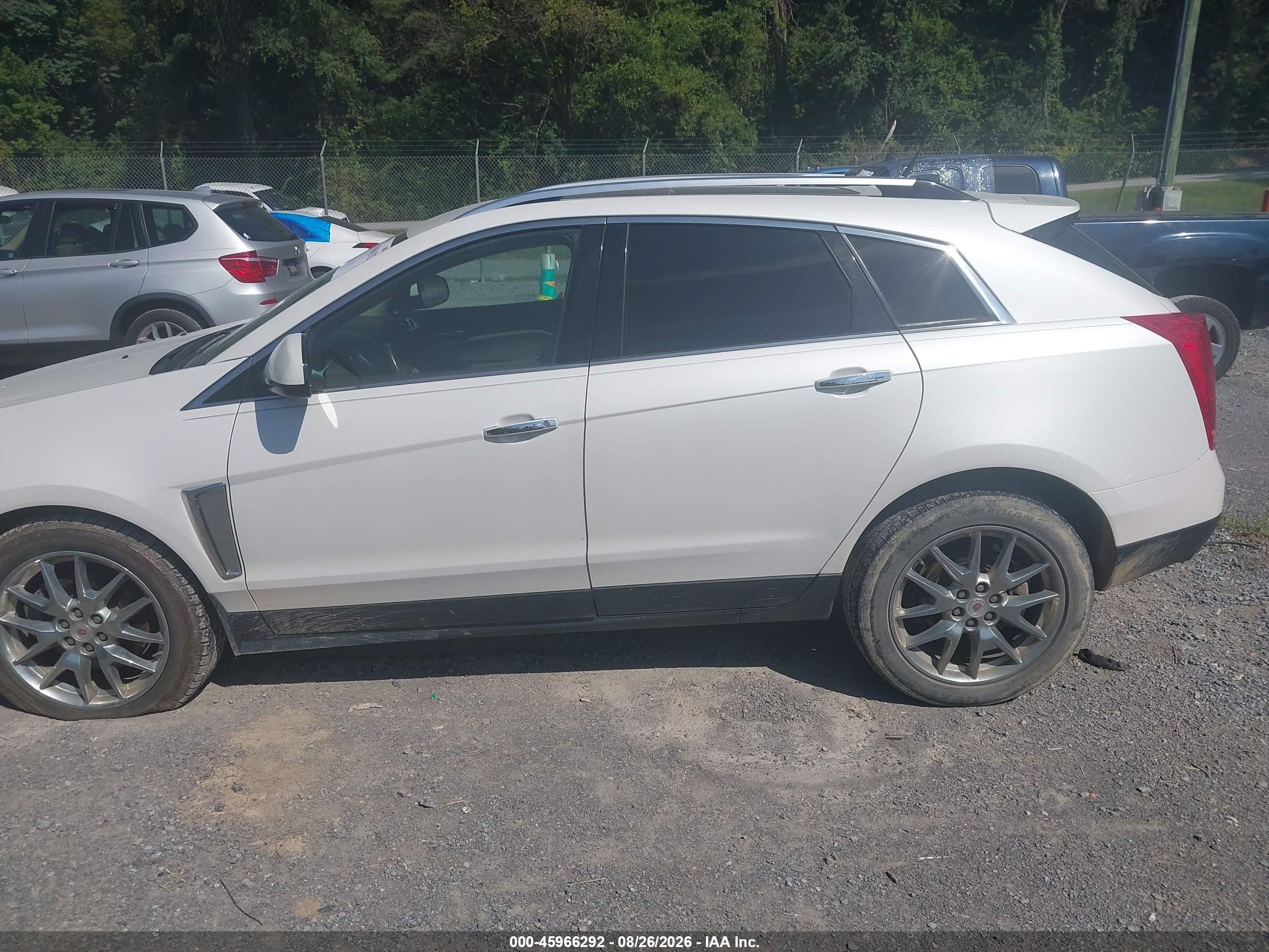 2014 Cadillac Srx Premium Collection White vin: 3GYFNGE3XES561808