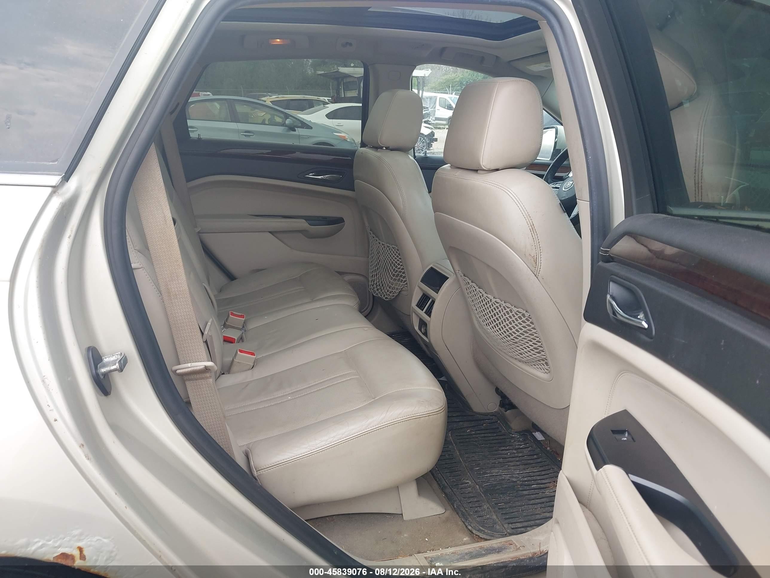 2013 Cadillac Srx Performance Collection Cream vin: 3GYFNHE32DS565159