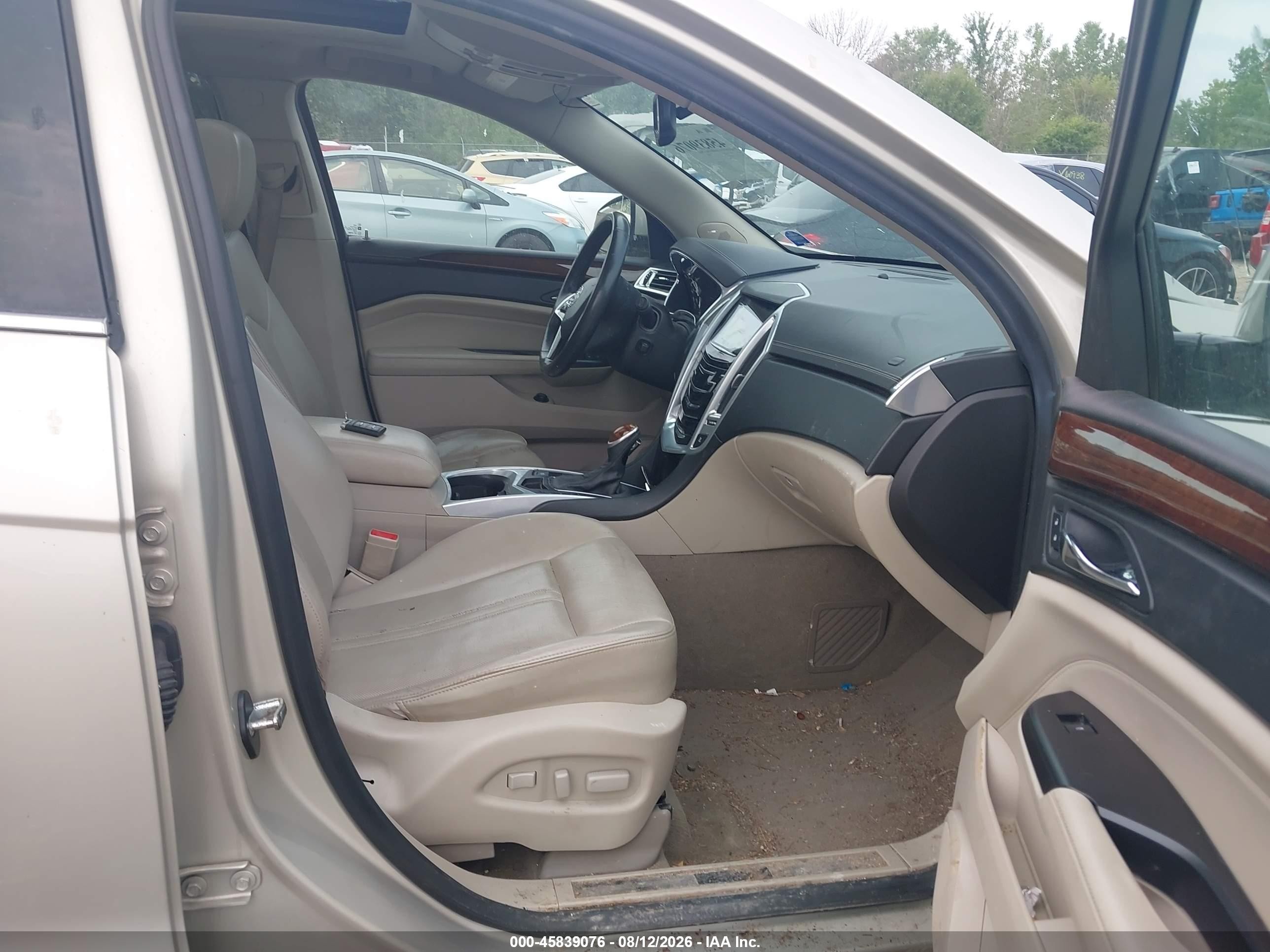2013 Cadillac Srx Performance Collection Cream vin: 3GYFNHE32DS565159