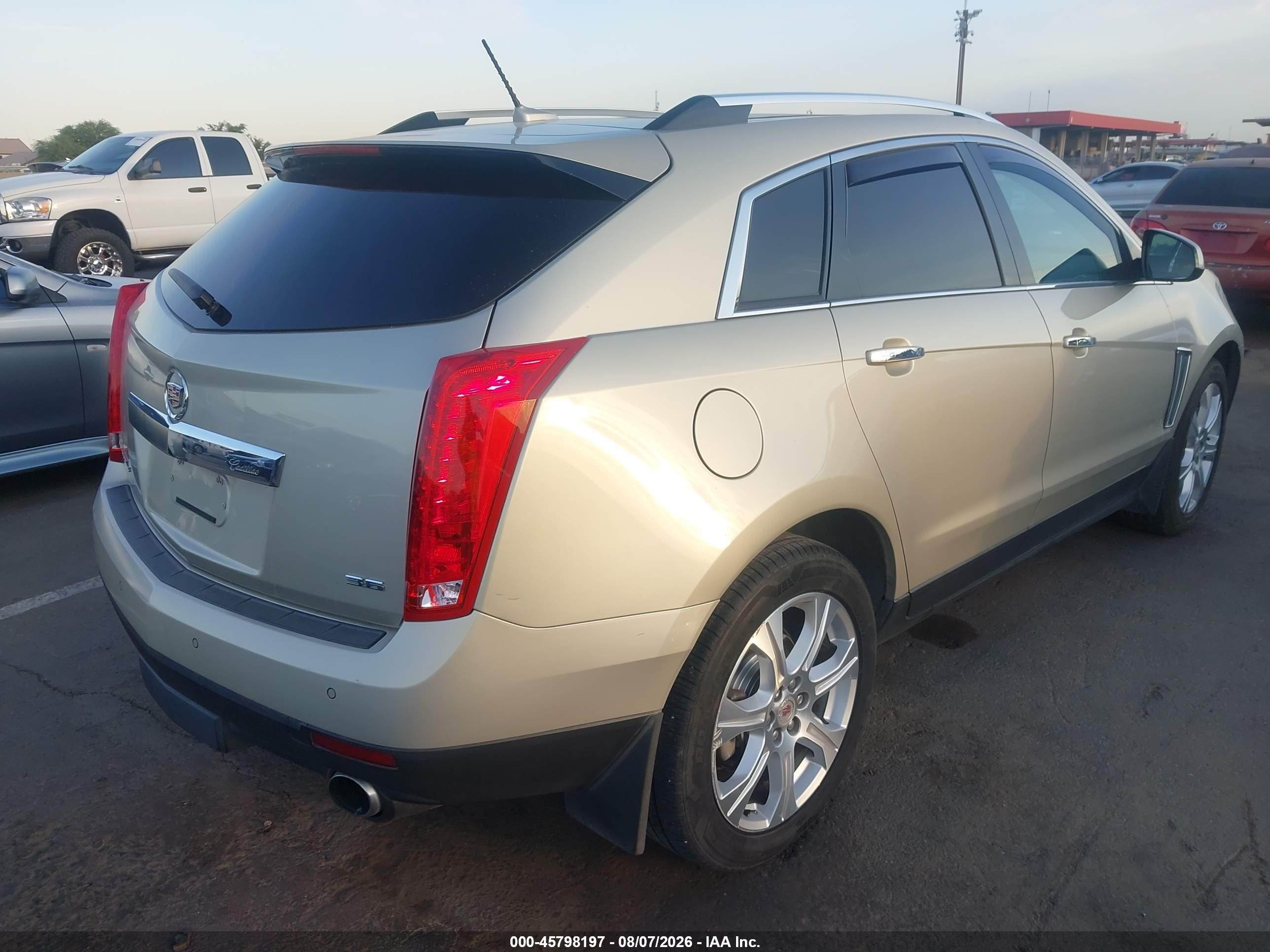 2013 Cadillac Srx Performance Collection Champagne vin: 3GYFNHE35DS579900
