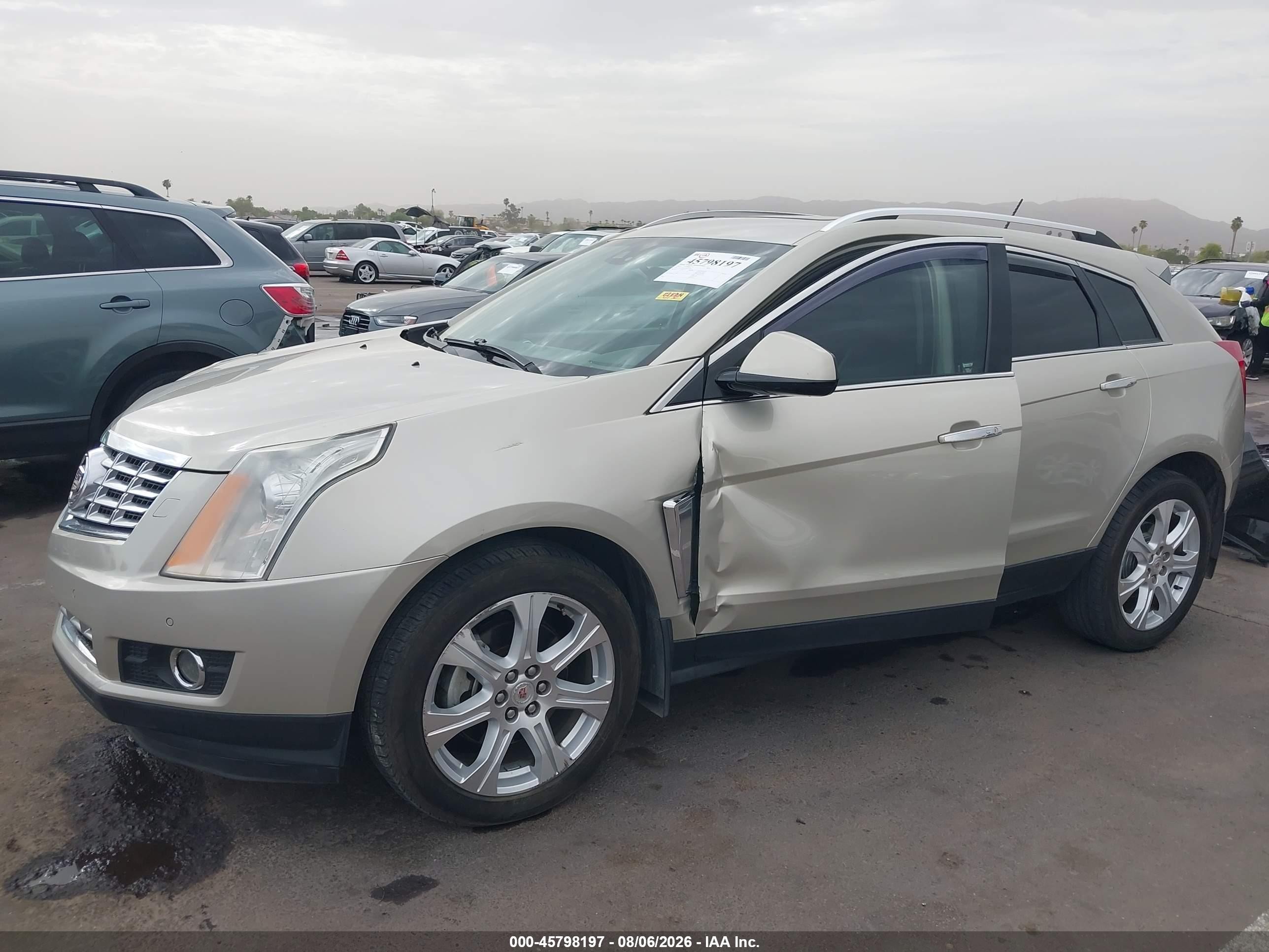 2013 Cadillac Srx Performance Collection Champagne vin: 3GYFNHE35DS579900
