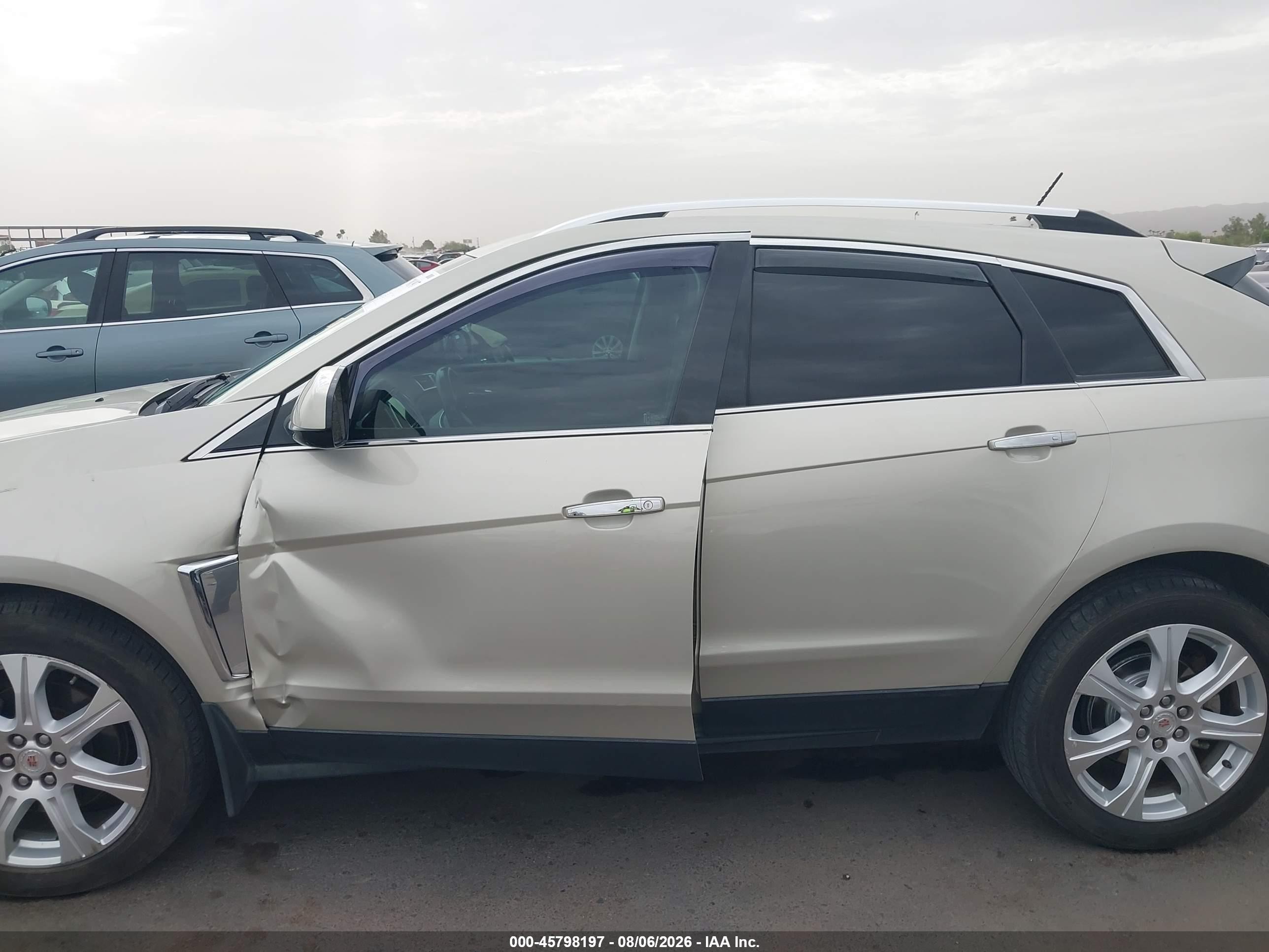 2013 Cadillac Srx Performance Collection Champagne vin: 3GYFNHE35DS579900