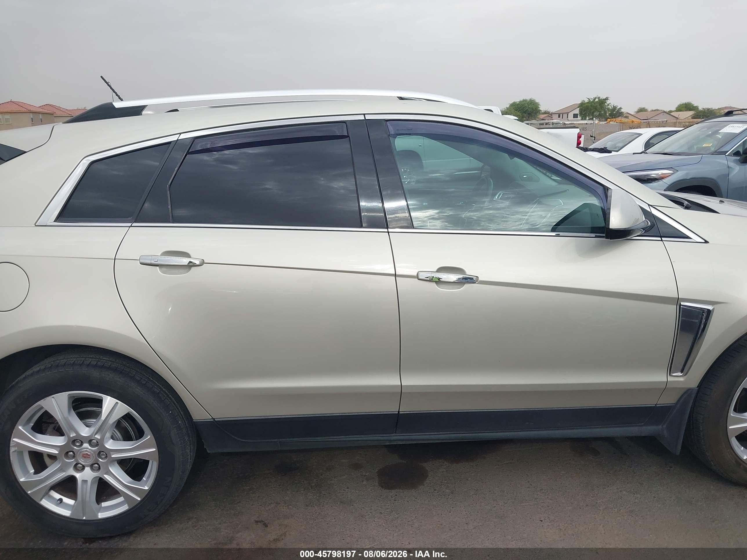2013 Cadillac Srx Performance Collection Champagne vin: 3GYFNHE35DS579900