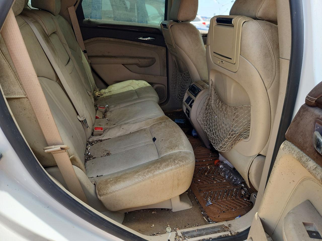 2003 Cadillac Srx Белый vin: 3GYFNKE40AS644489