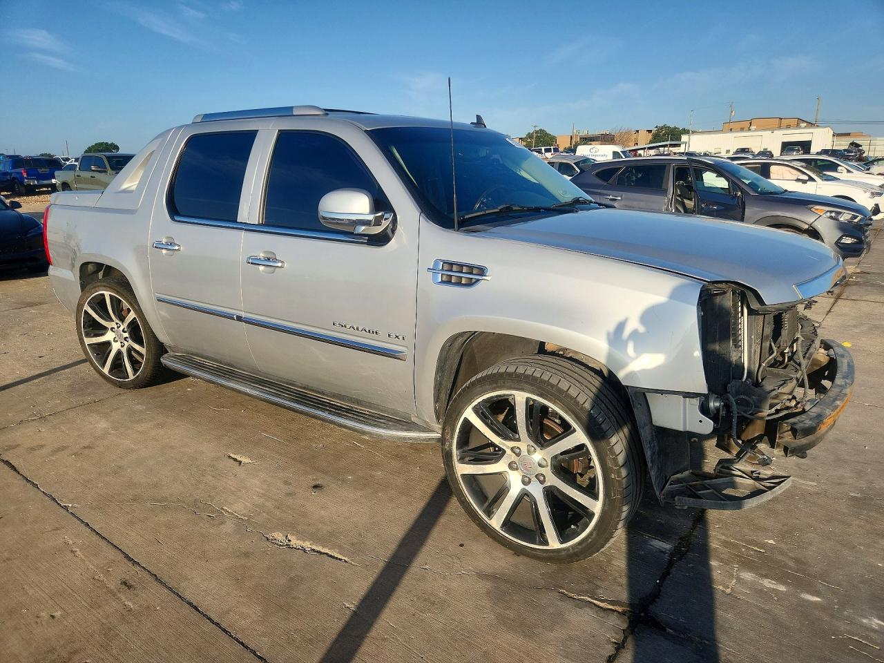 2011 Cadillac Escalade Ext Luxury Silver vin: 3GYT4MEF0BG108469
