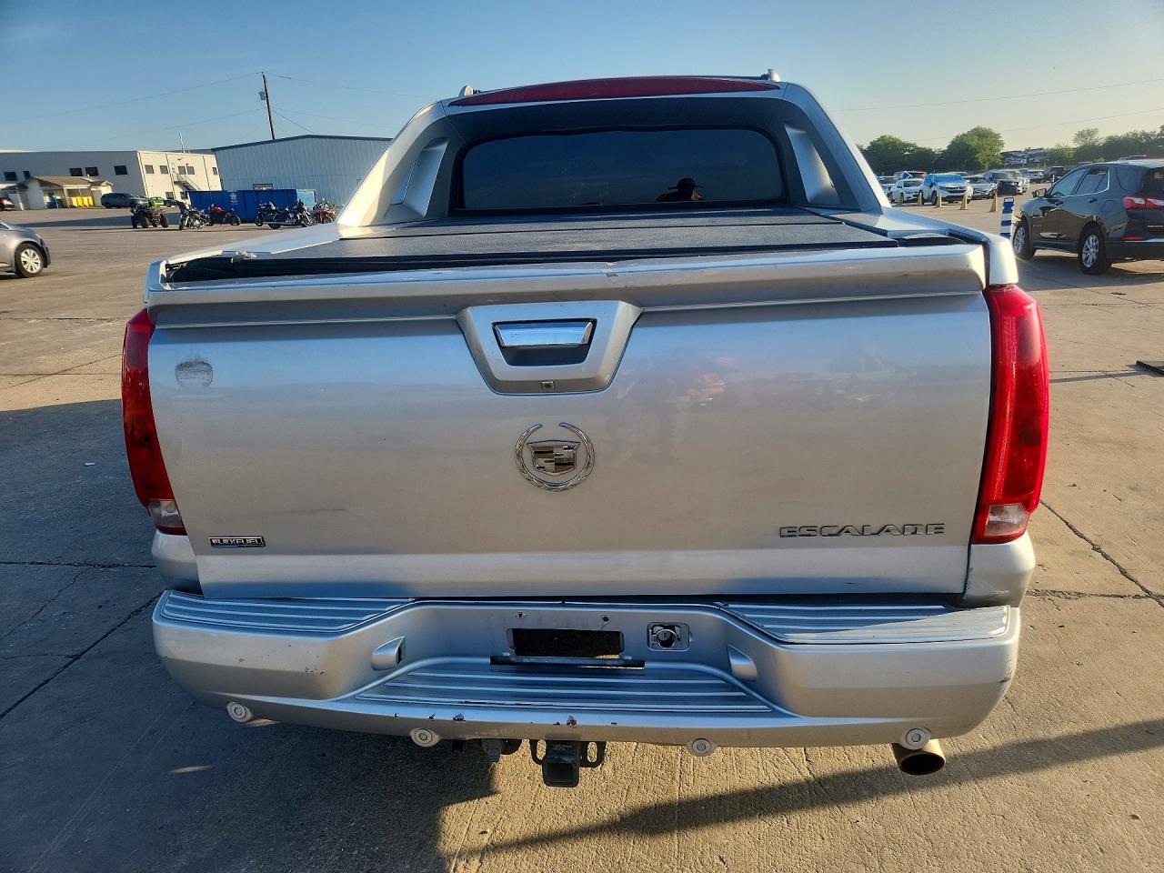 2011 Cadillac Escalade Ext Luxury Silver vin: 3GYT4MEF0BG108469