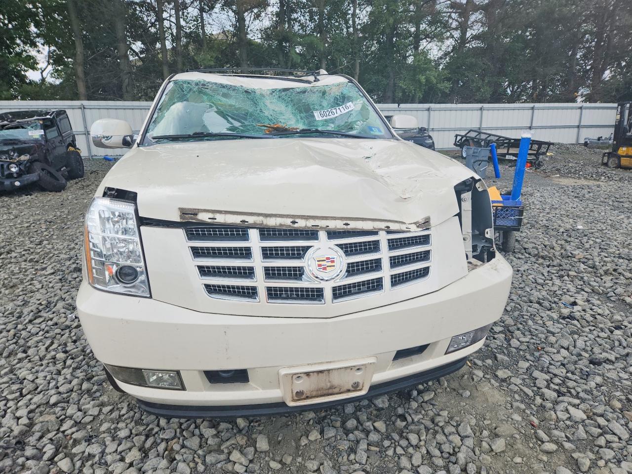 2012 Cadillac Escalade Ext Luxury White vin: 3GYT4MEF1CG211823