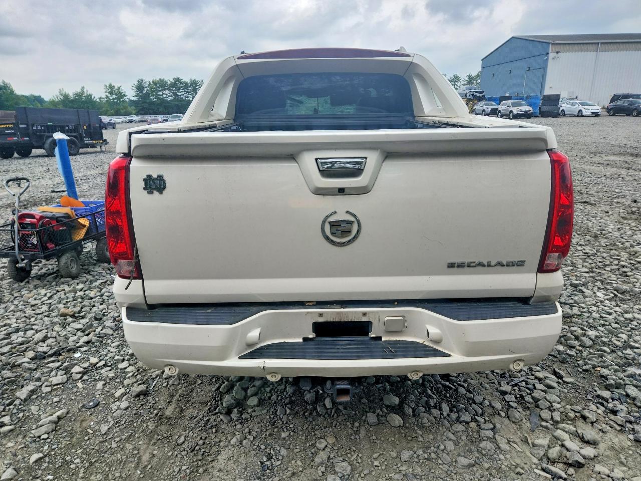 2012 Cadillac Escalade Ext Luxury White vin: 3GYT4MEF1CG211823