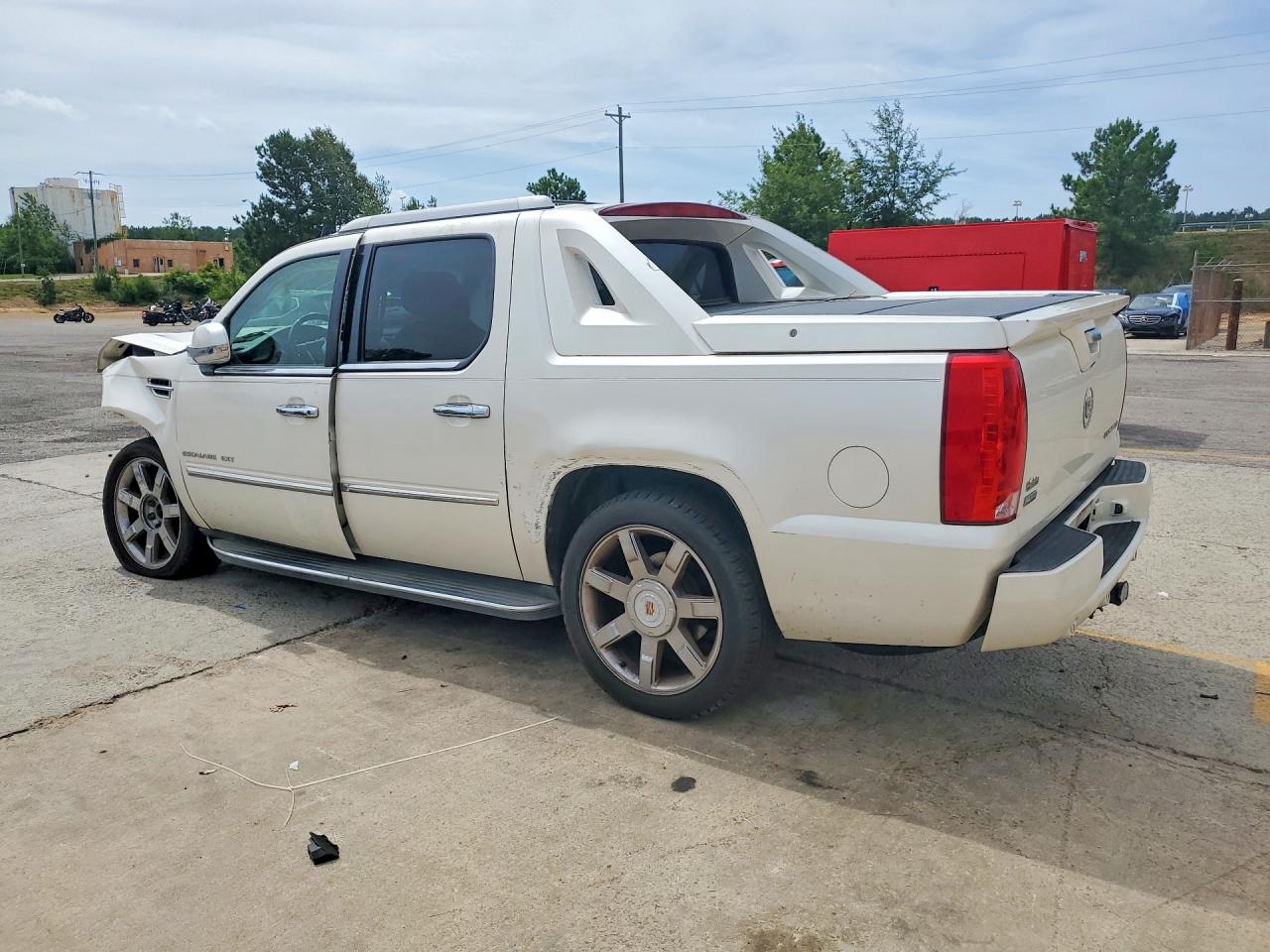 2011 Cadillac Escalade Ext Luxury White vin: 3GYT4MEF6BG136325