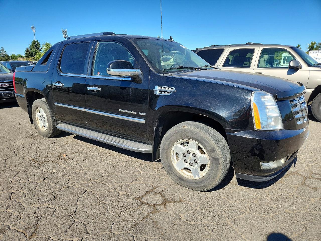 2011 Cadillac Escalade Ext Luxury Black vin: 3GYT4MEF7BG170645