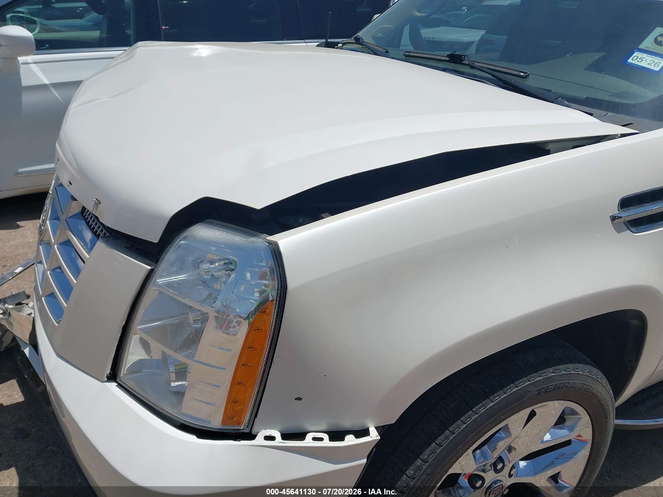 2012 Cadillac Escalade Ext Luxury White vin: 3GYT4MEFXCG138970