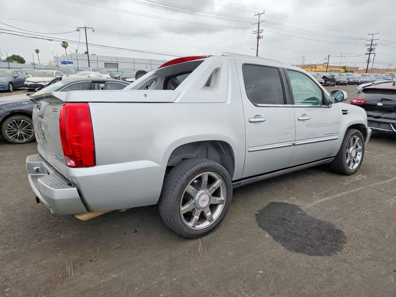 2011 Cadillac Escalade Ext Premium Серебряный vin: 3GYT4NEF3BG326282