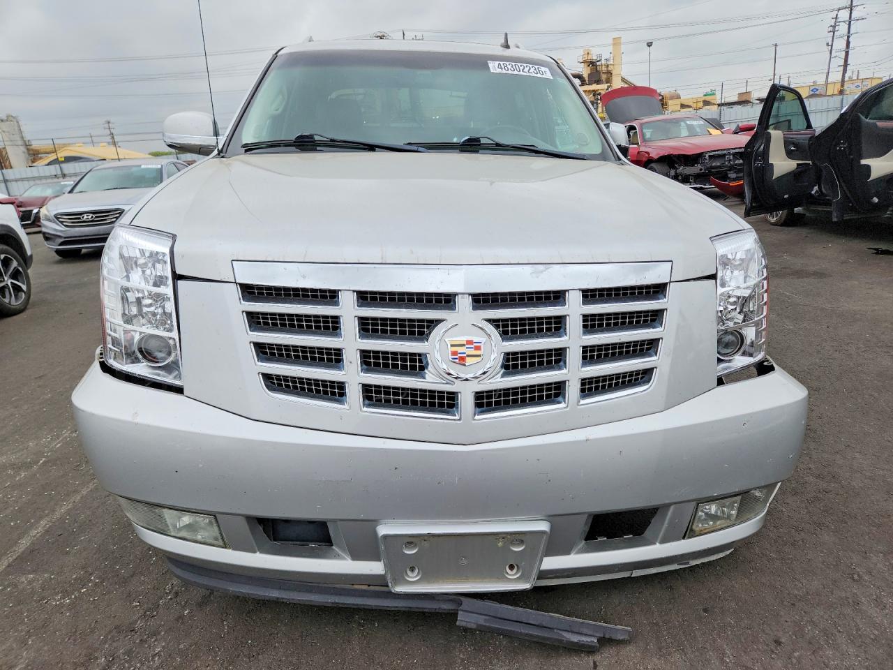 2011 Cadillac Escalade Ext Premium Серебряный vin: 3GYT4NEF3BG326282