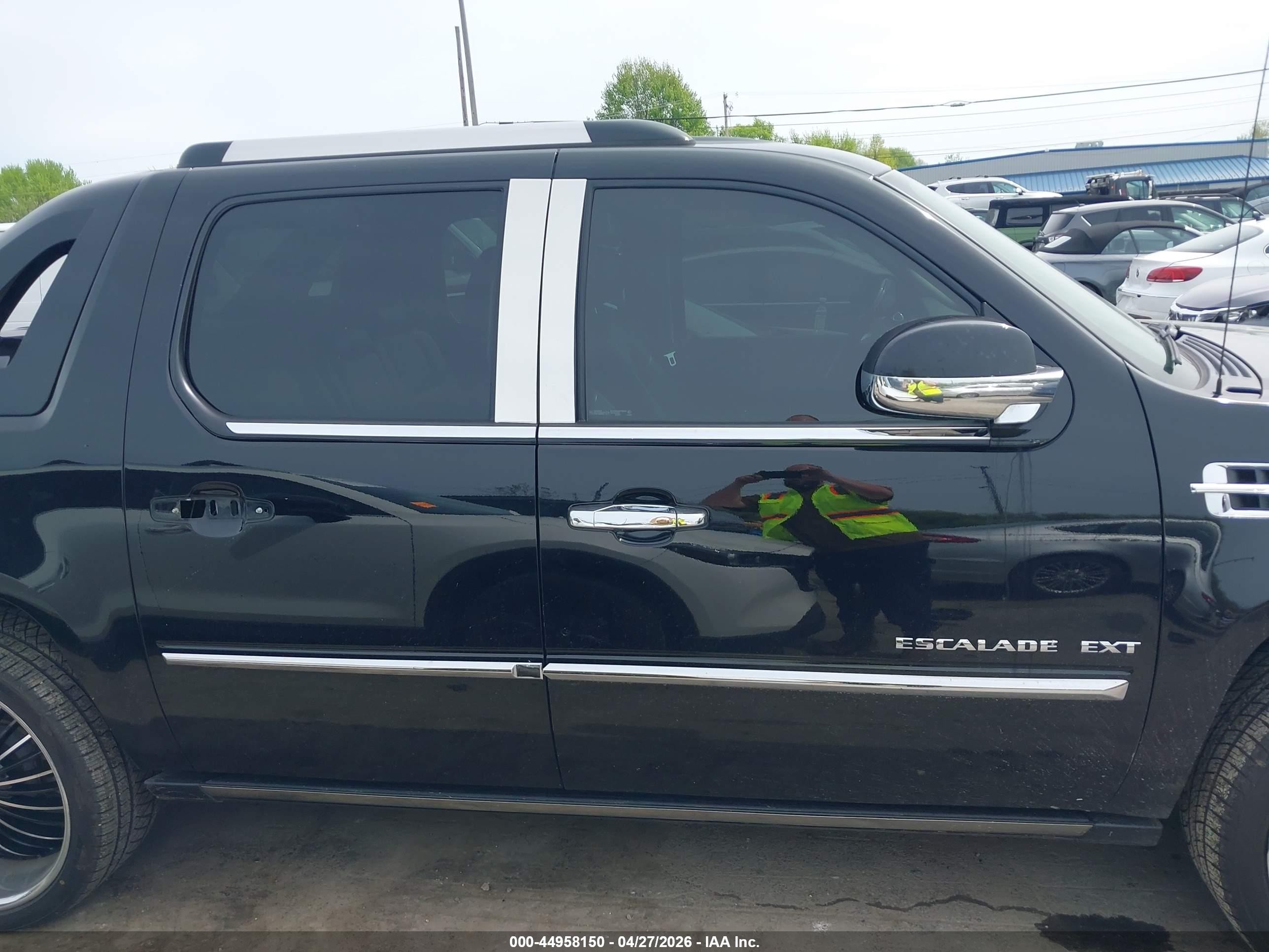 2011 Cadillac Escalade Ext Premium Black vin: 3GYT4NEF8BG166481