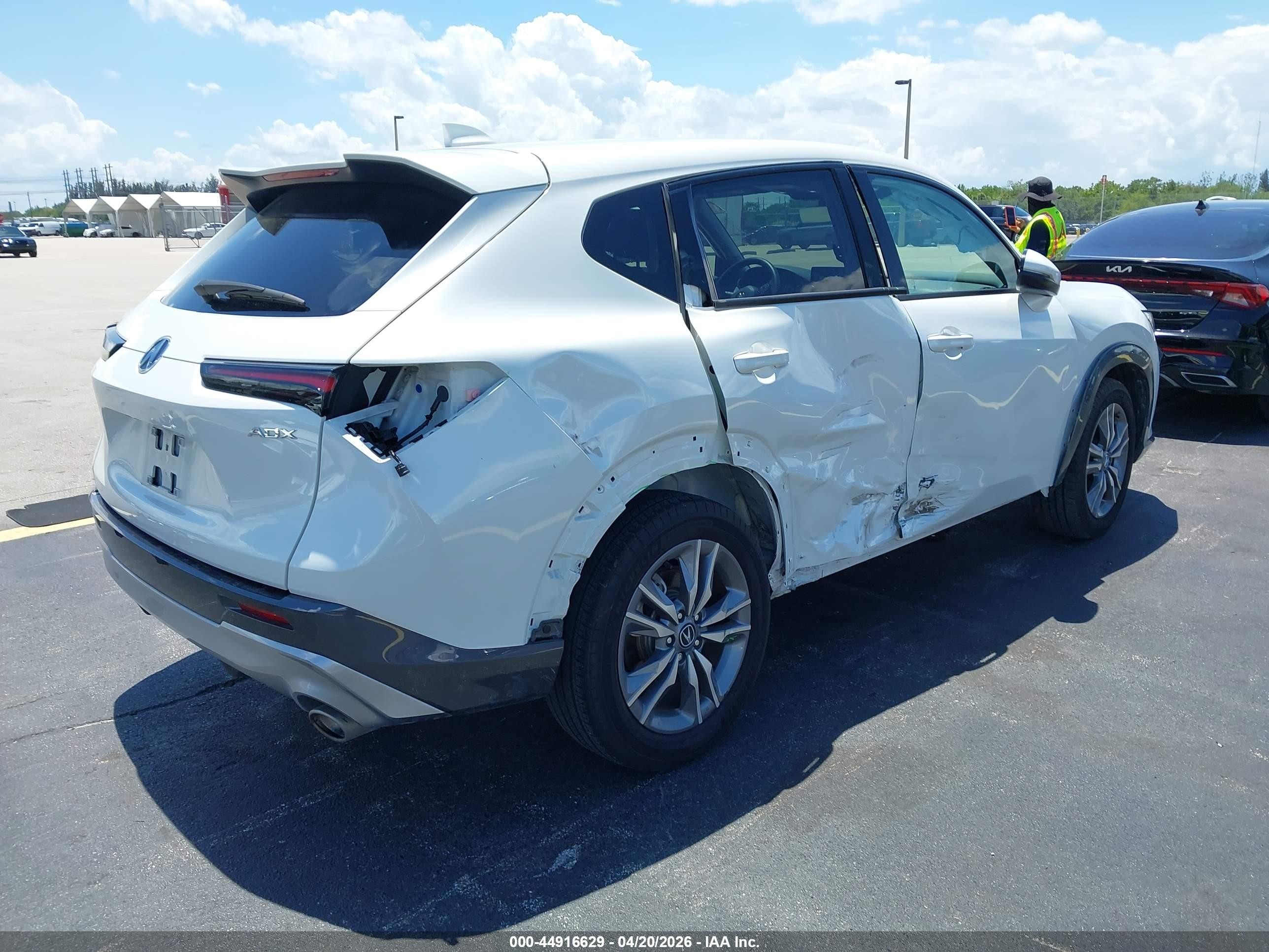 2025 Acura Adx   White vin: 3HDSA1H38SM703483