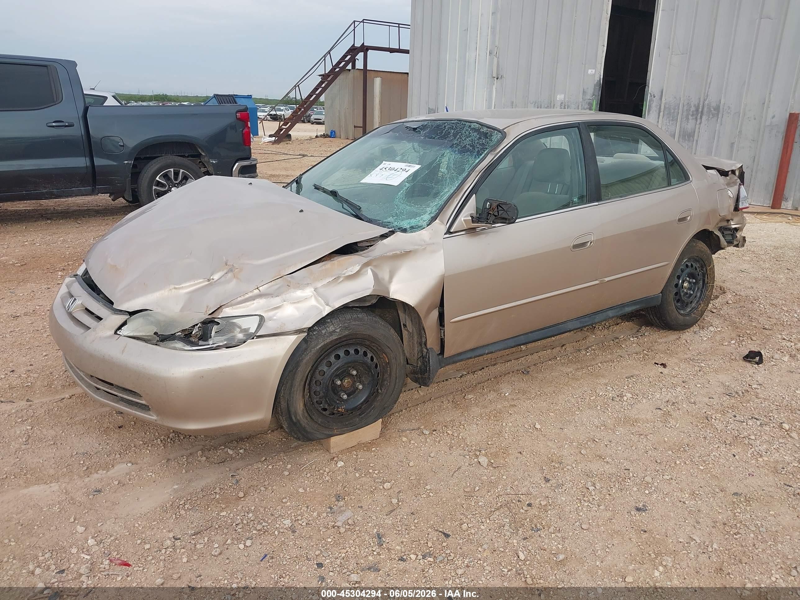 2002 Honda Accord 2.3 Lx Brown vin: 3HGCG56412G708046