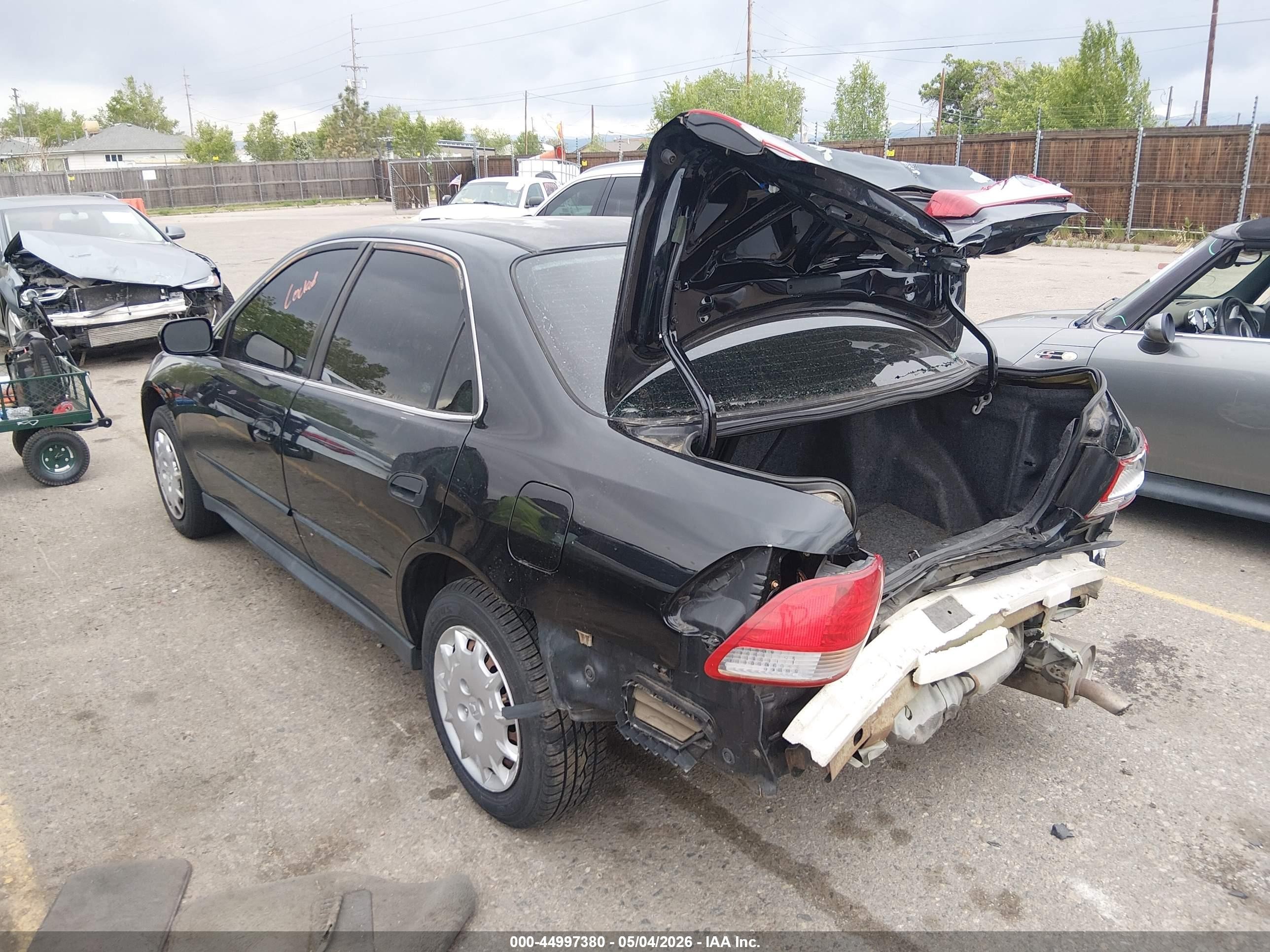 2002 Honda Accord 2.3 Lx Черный vin: 3HGCG56442G705366