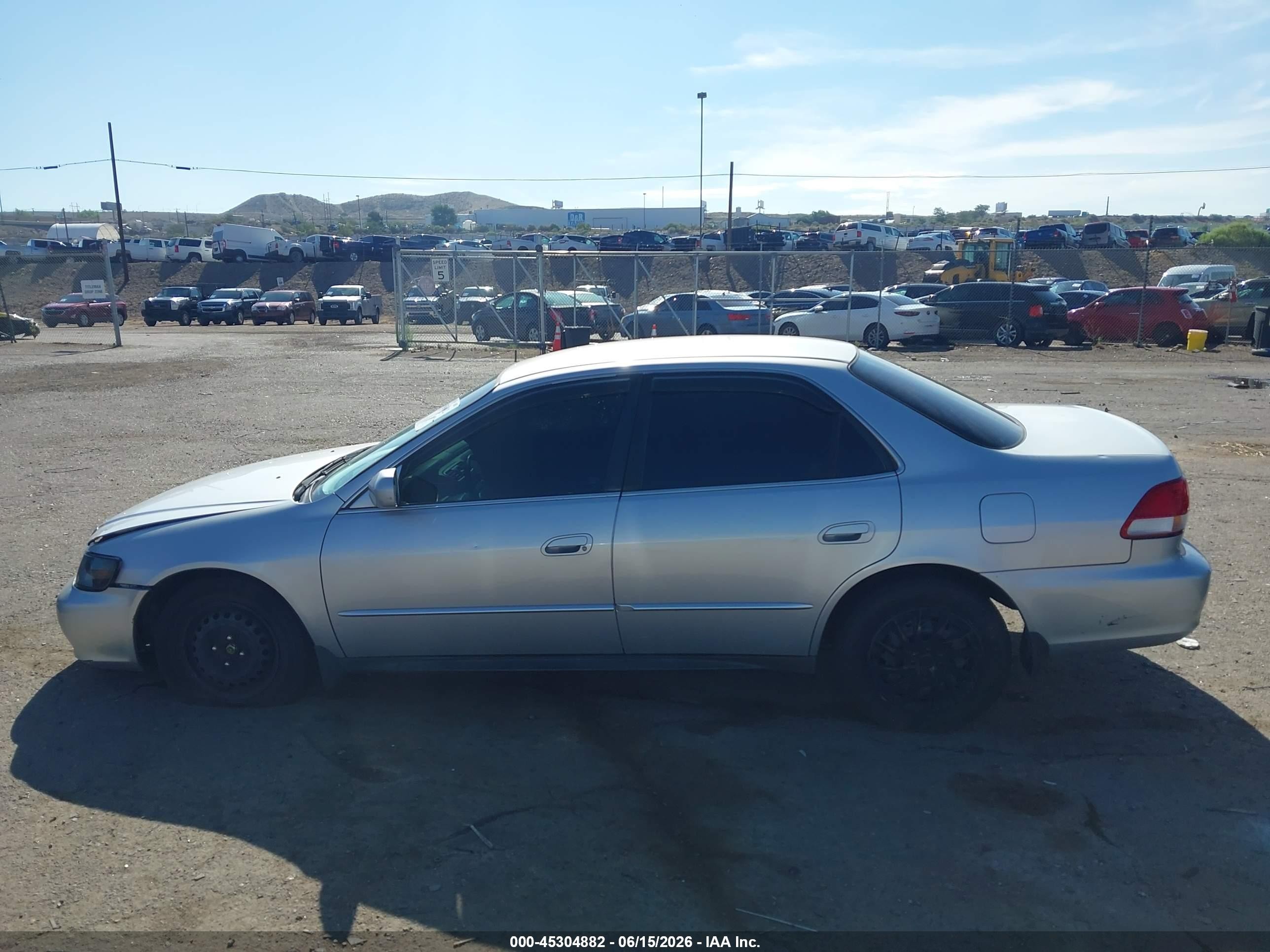 2002 Honda Accord 2.3 Lx Silver vin: 3HGCG56462G706499