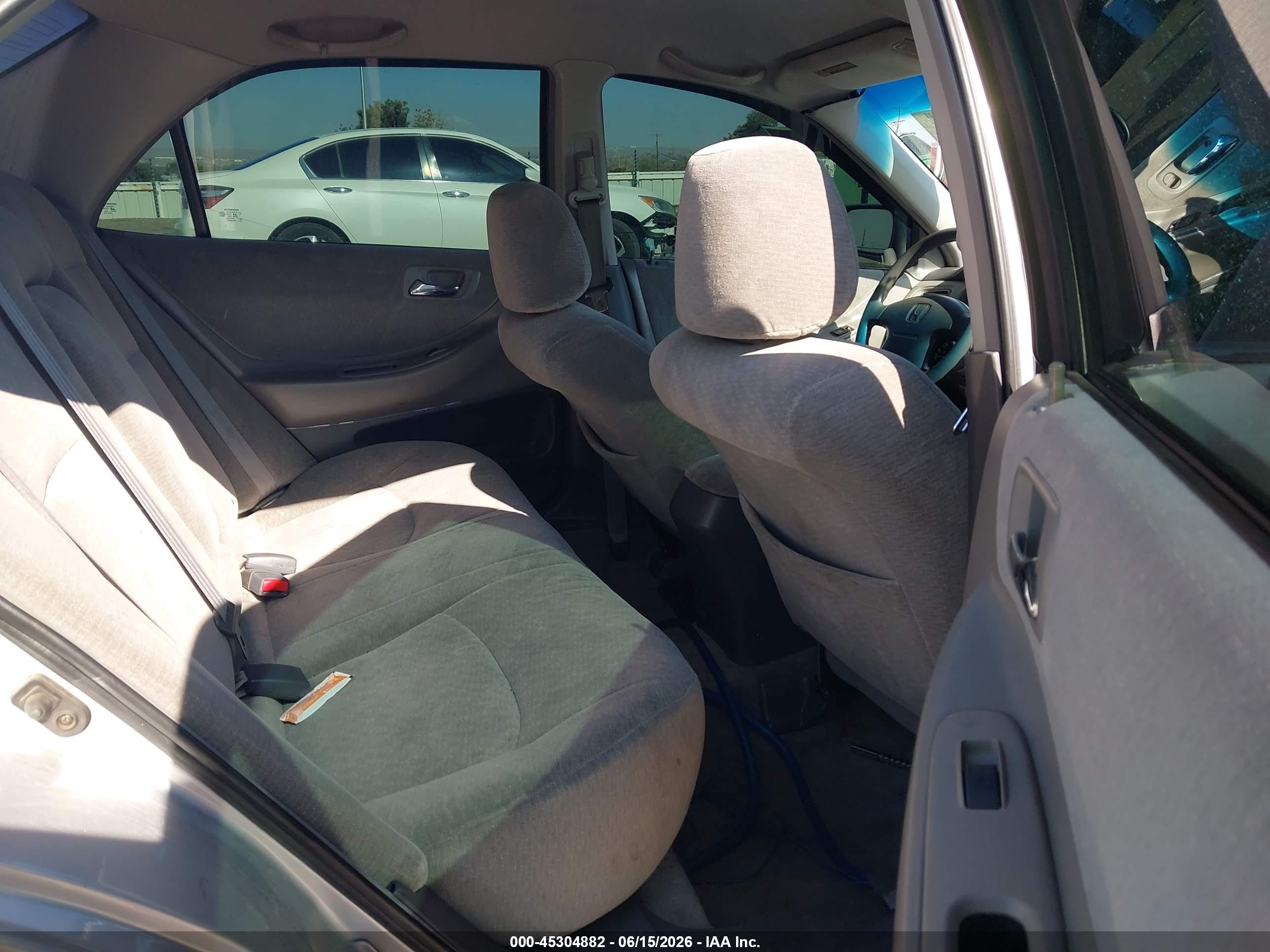 2002 Honda Accord 2.3 Lx Silver vin: 3HGCG56462G706499