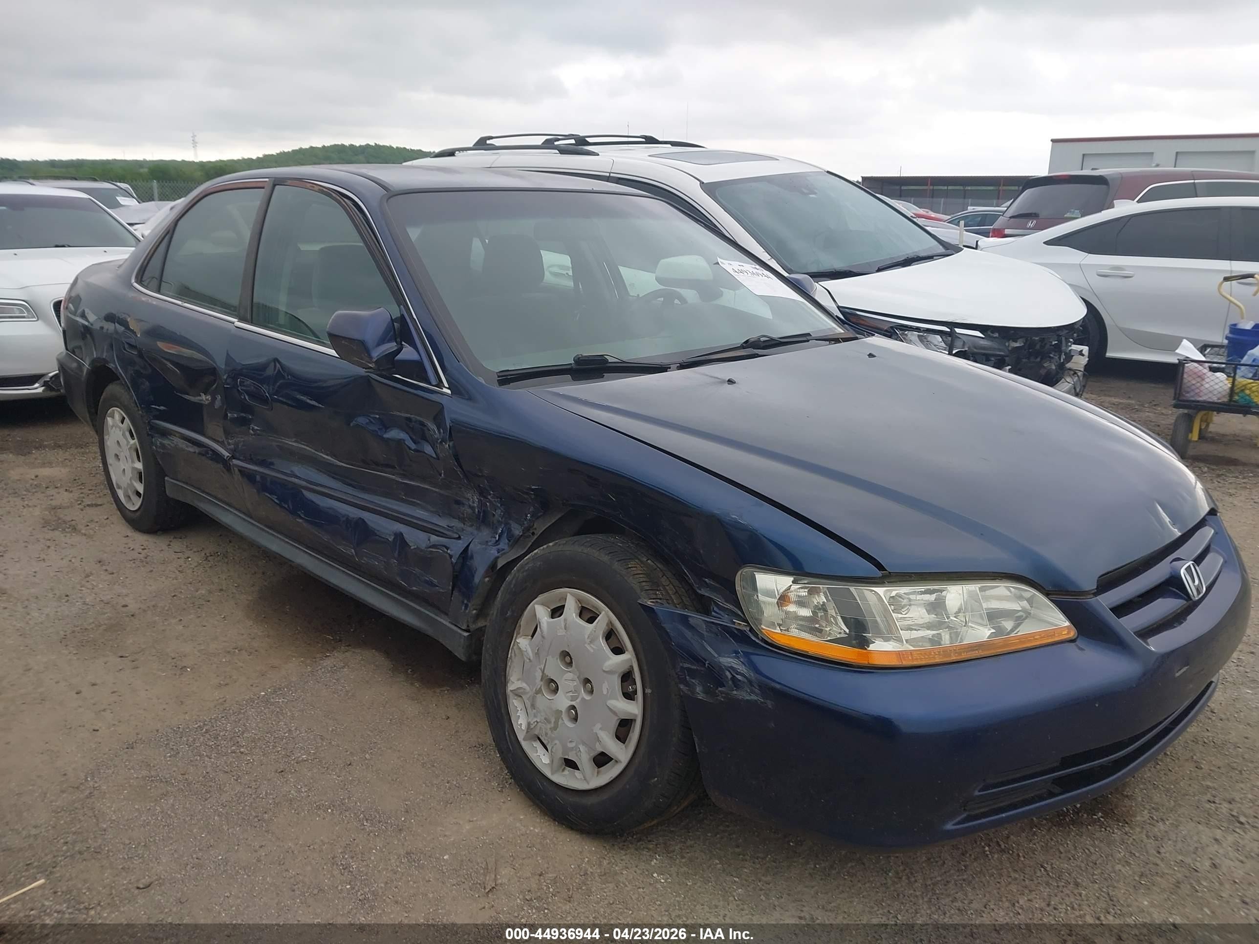 2002 Honda Accord 2.3 Lx Синий vin: 3HGCG56472G700212