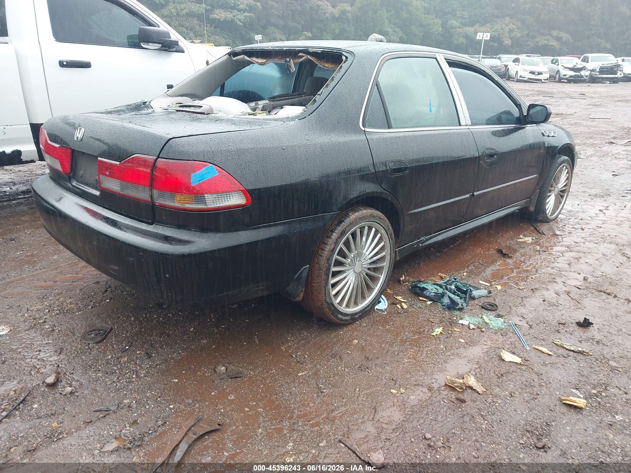 2002 Honda Accord 2.3 Lx Black vin: 3HGCG56482G704284