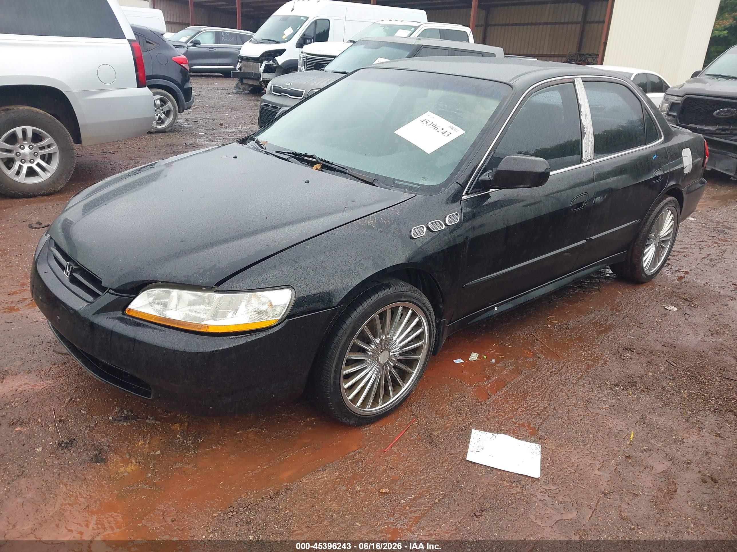 2002 Honda Accord 2.3 Lx Black vin: 3HGCG56482G704284