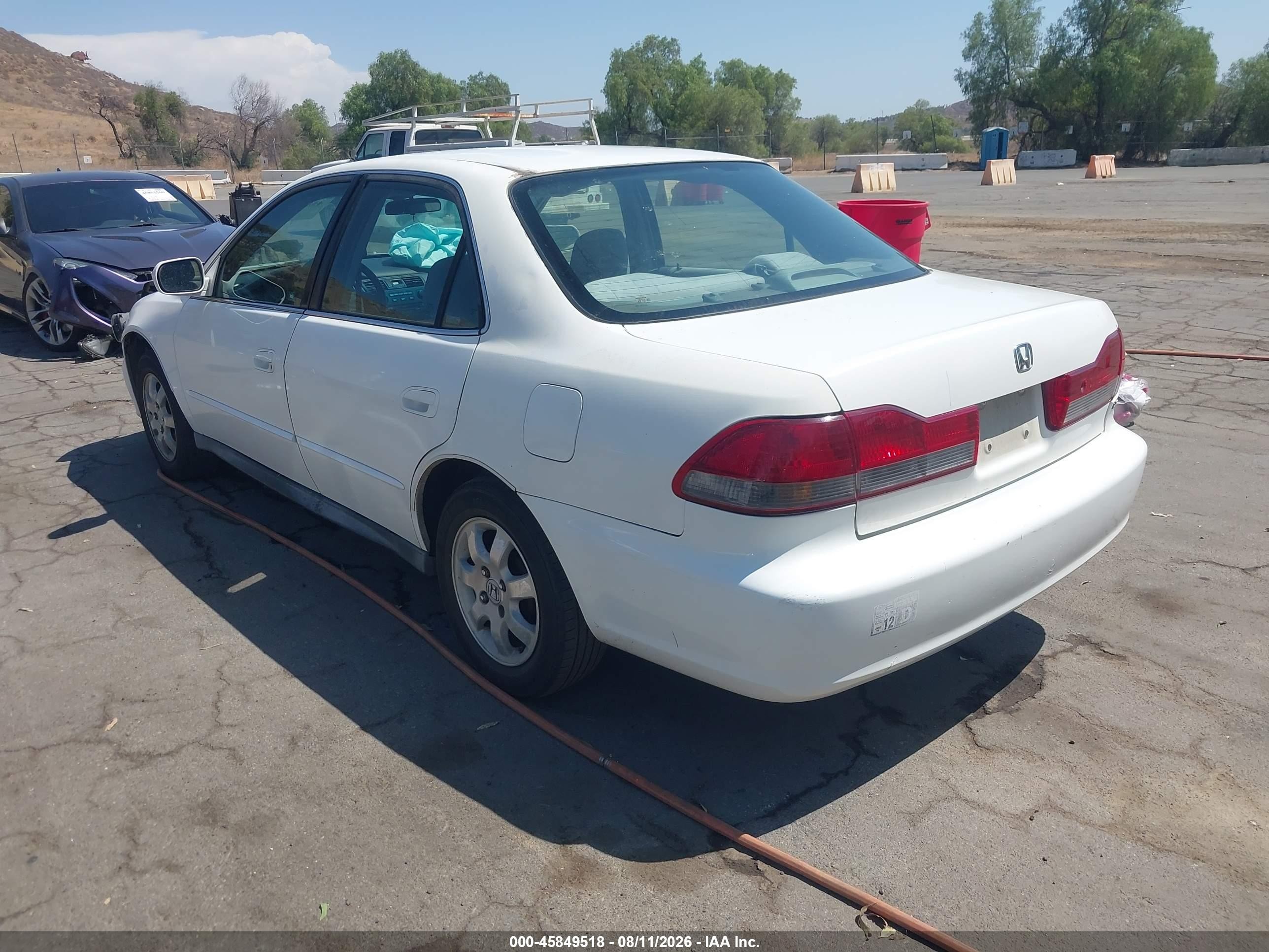 2001 Honda Accord 2.3 Lx White vin: 3HGCG66501G710075