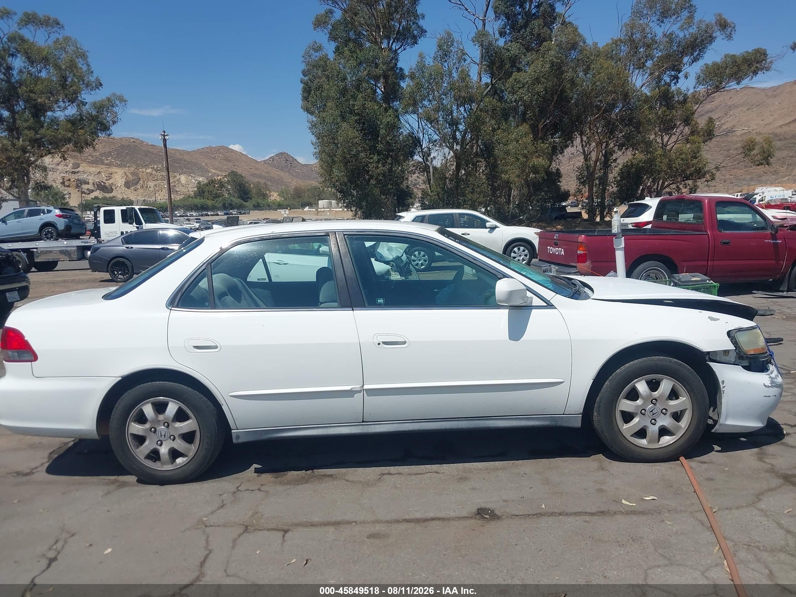 2001 Honda Accord 2.3 Lx White vin: 3HGCG66501G710075