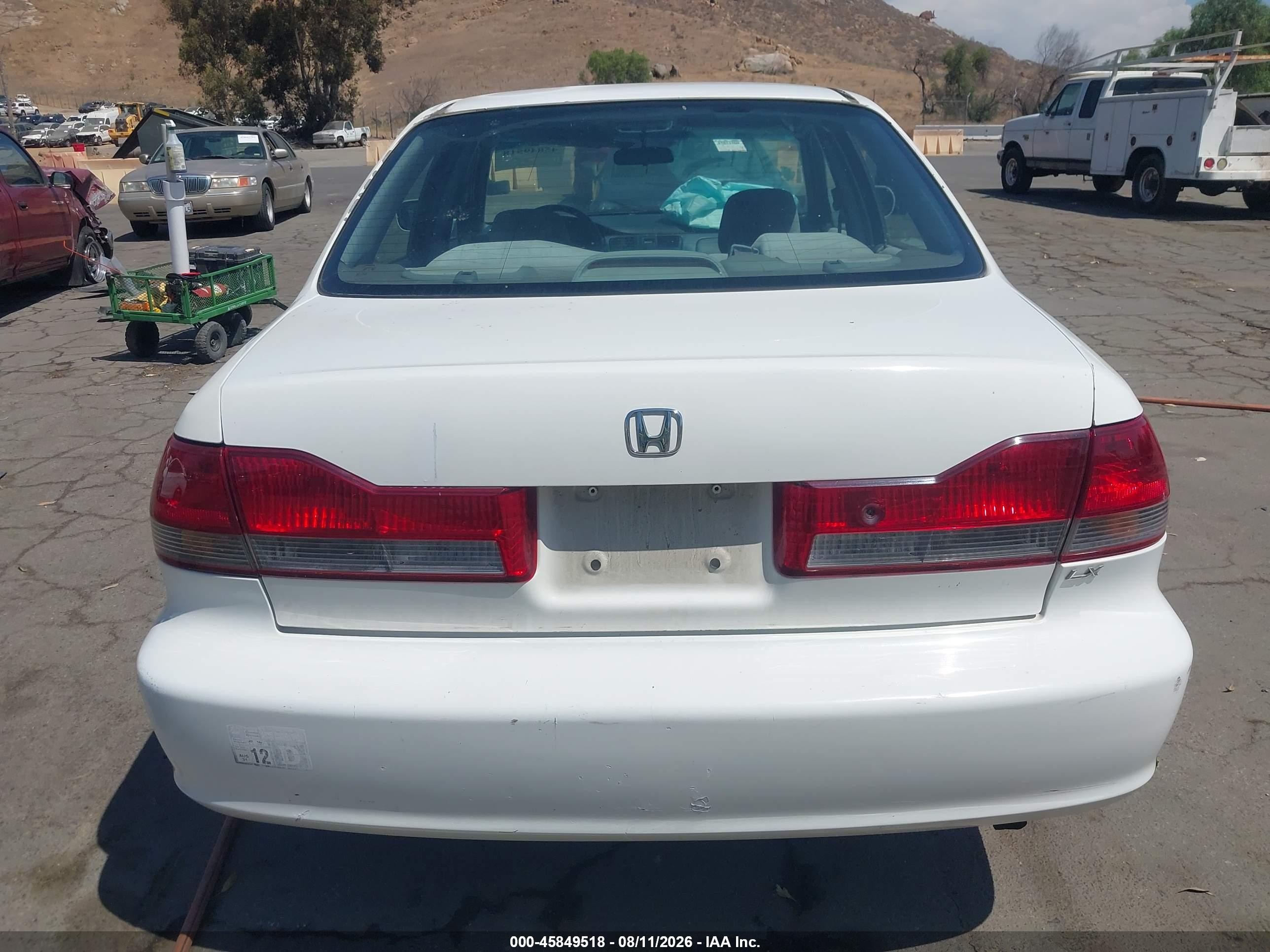 2001 Honda Accord 2.3 Lx White vin: 3HGCG66501G710075