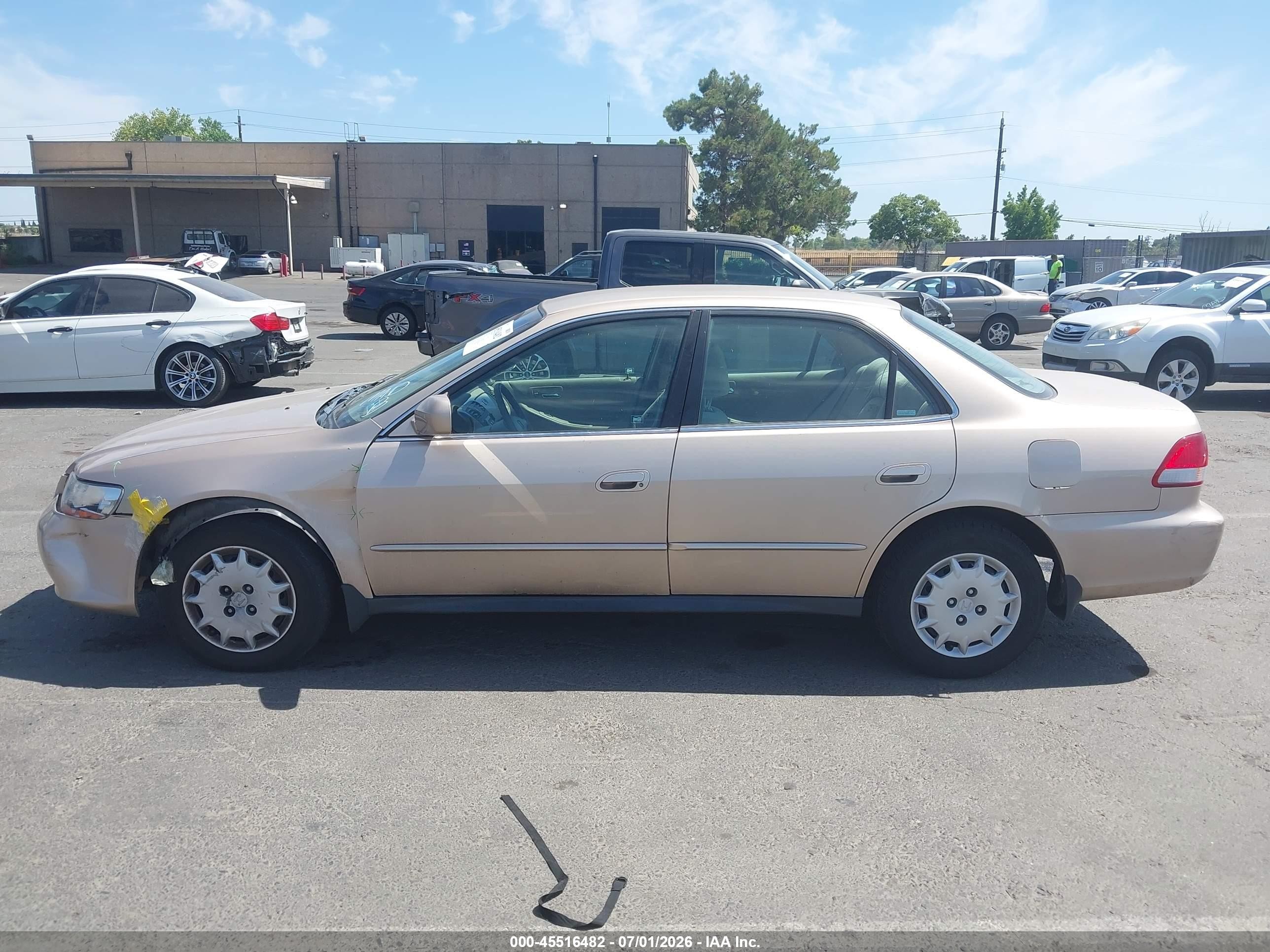 2002 Honda Accord 2.3 Lx Champagne vin: 3HGCG66512G705579