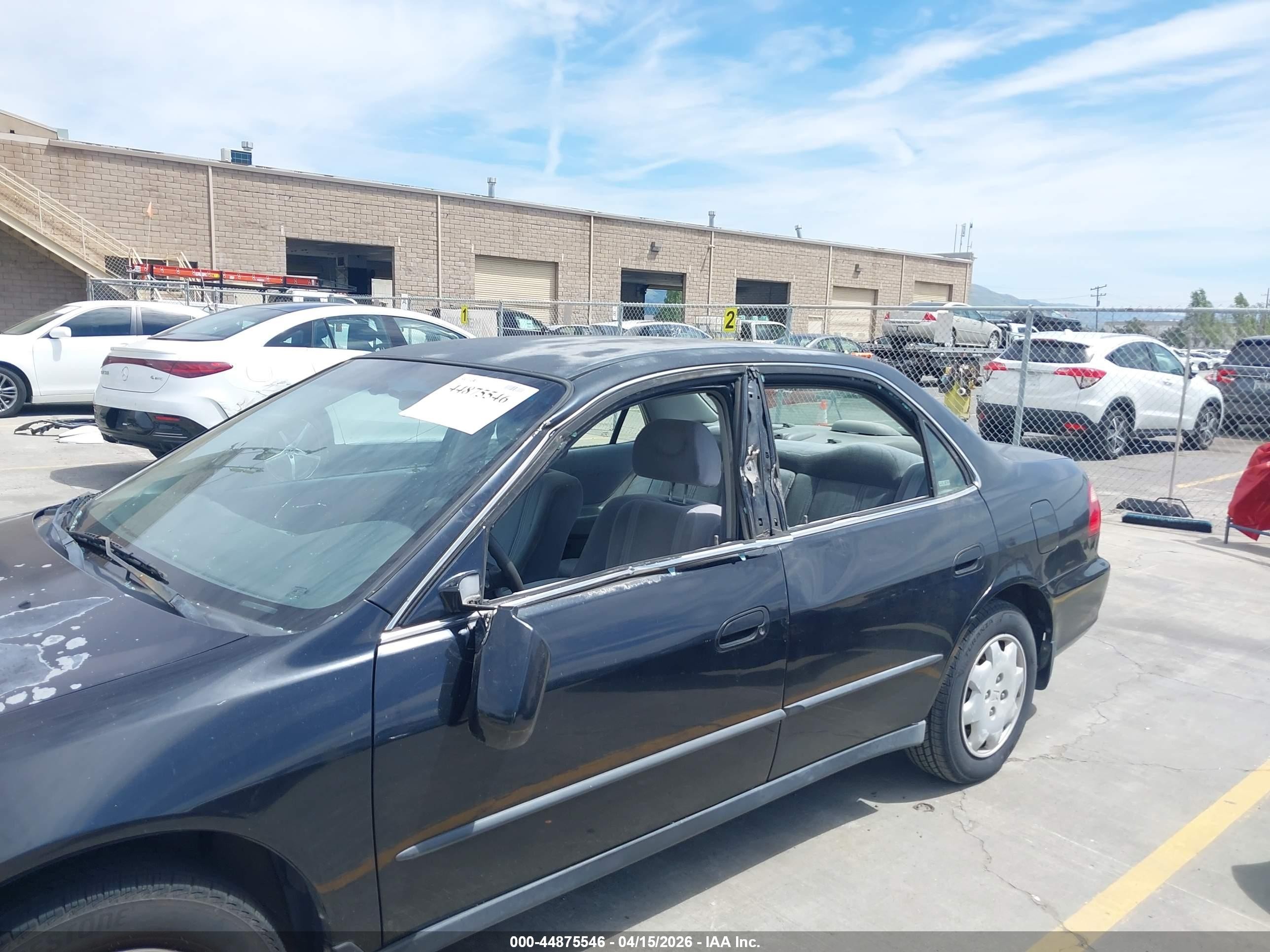 2000 Honda Accord 2.3 Lx Black vin: 3HGCG6652YG705910