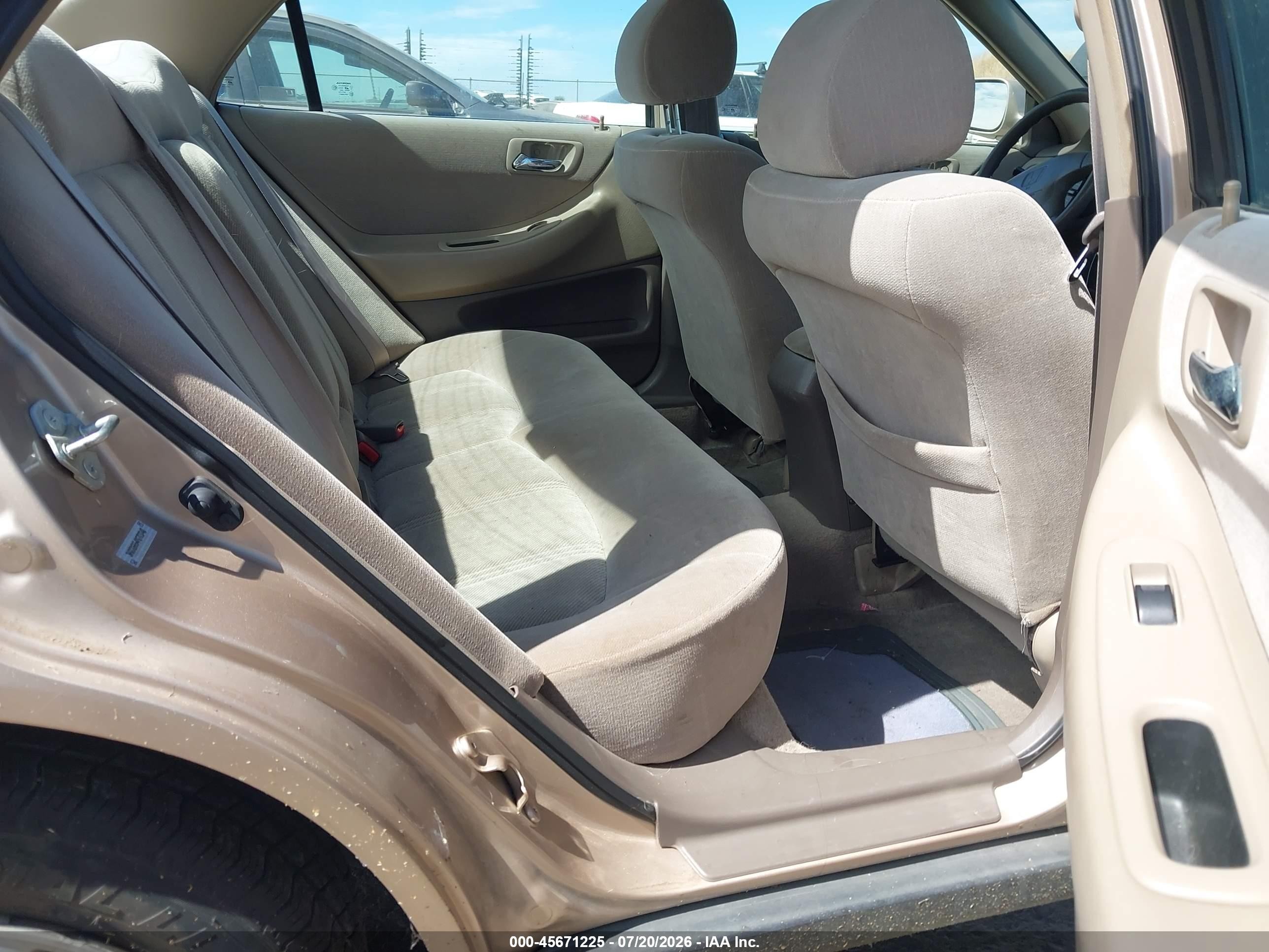 2000 Honda Accord 2.3 Lx Gold vin: 3HGCG6654YG703740