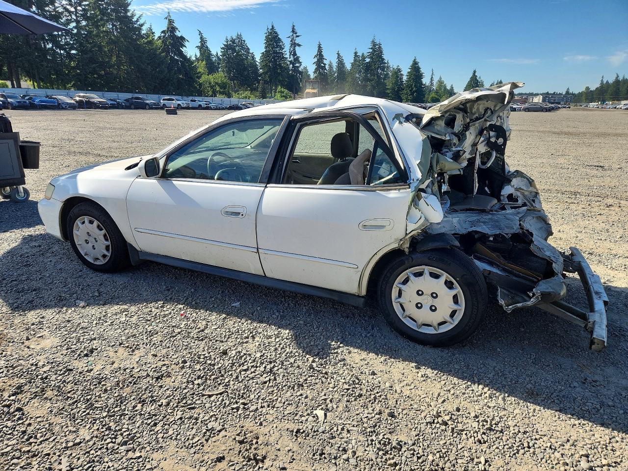 2002 Honda Accord Lx Белый vin: 3HGCG66572G706719