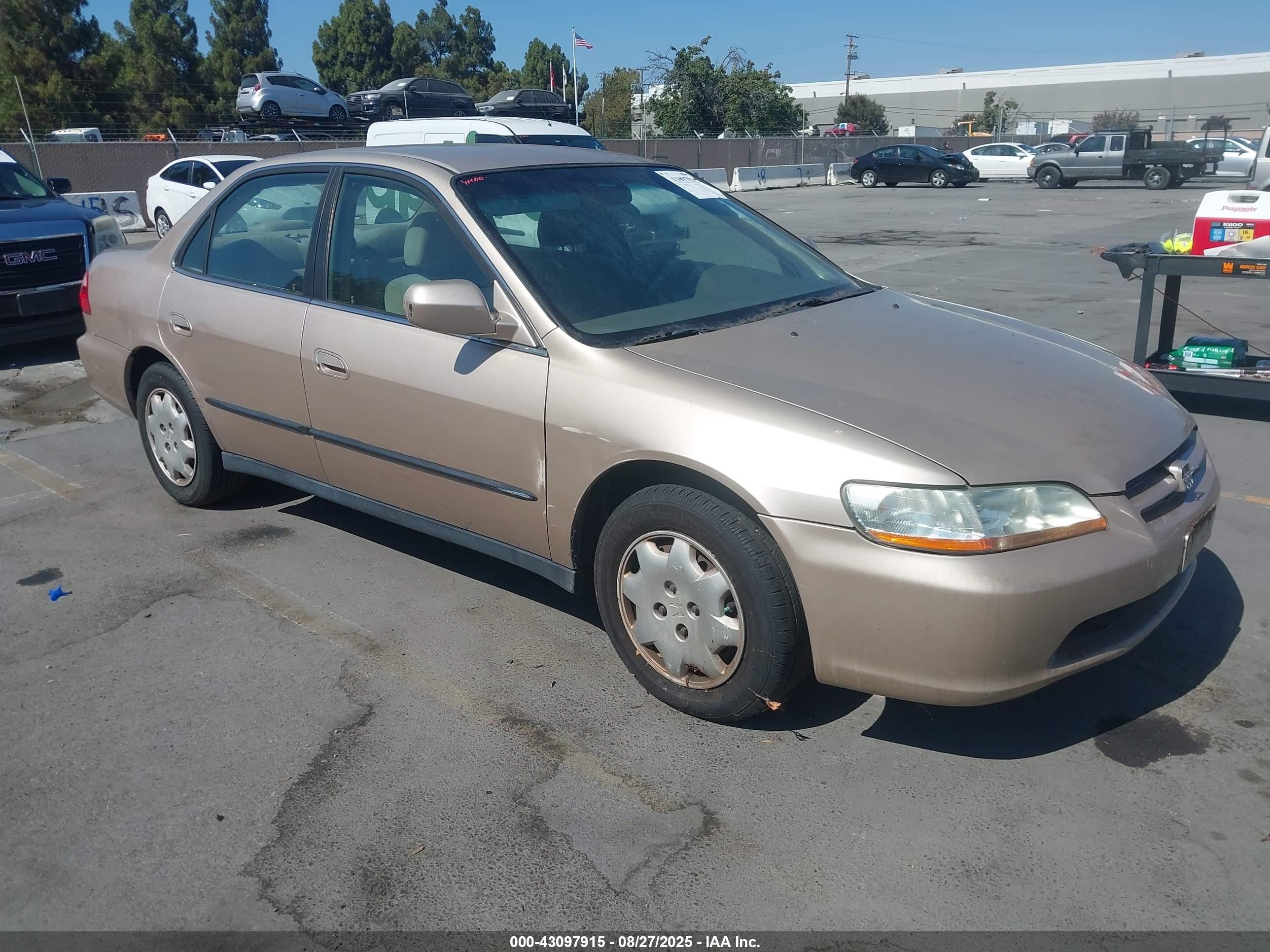 3HGCG6658YG705328