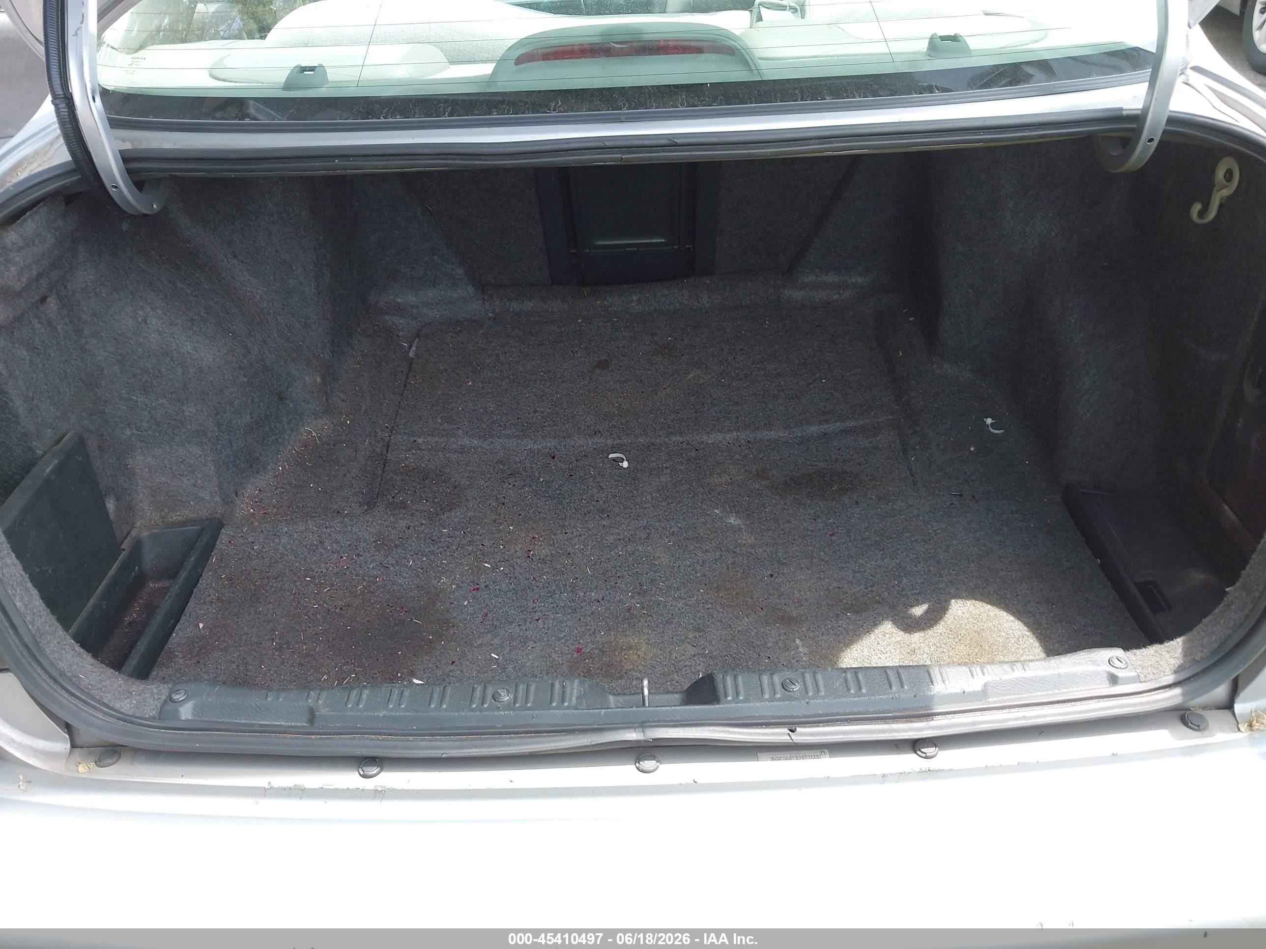 2002 Honda Accord 2.3 Lx Серебряный vin: 3HGCG66592G707032