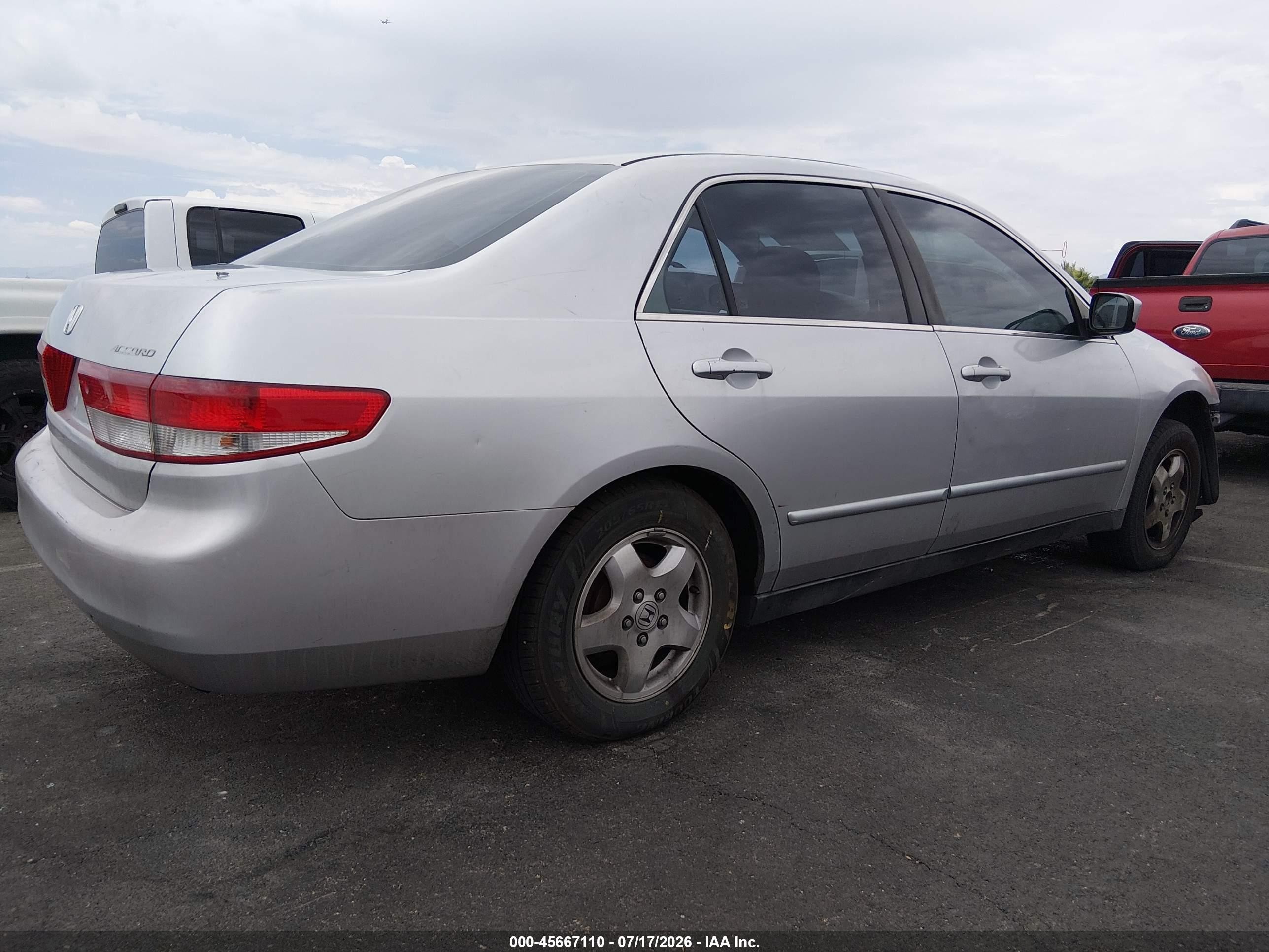 2003 Honda Accord Sdn Lx Серый vin: 3HGCM56333G703710