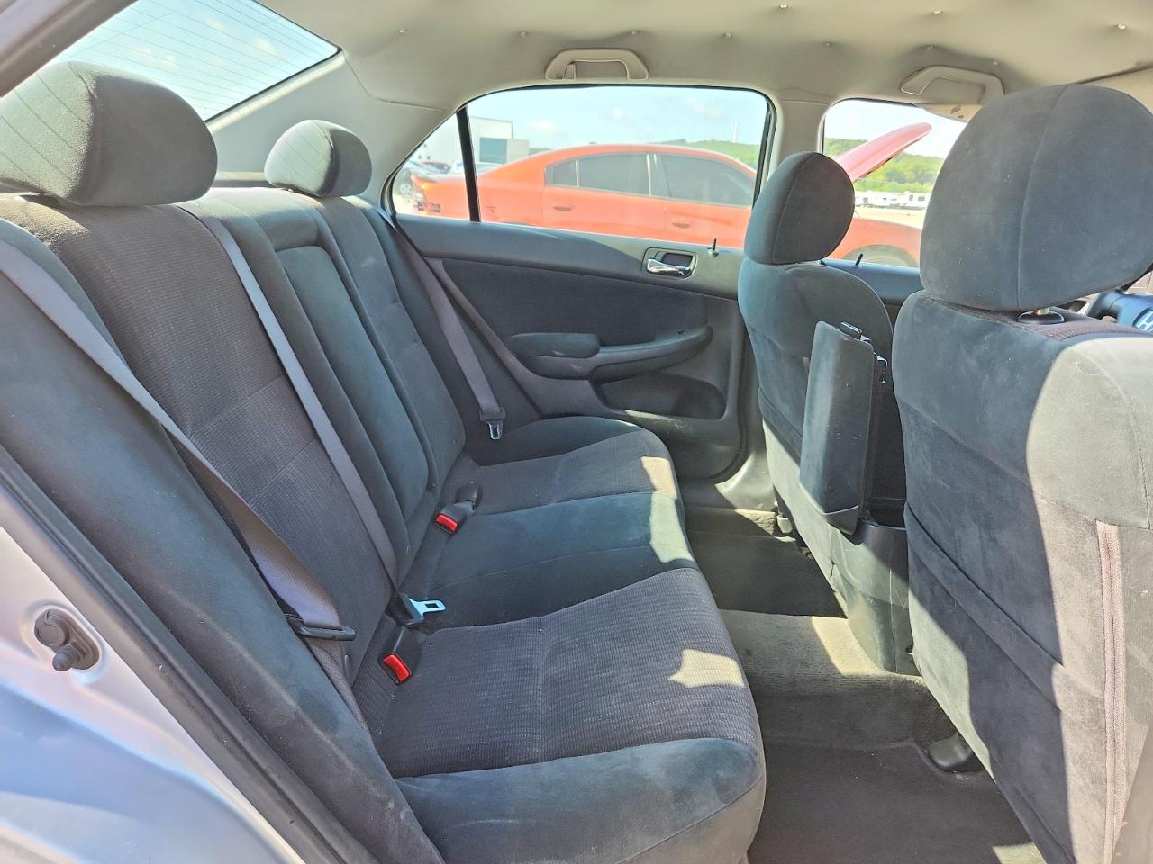 2003 Honda Accord Lx Silver vin: 3HGCM56333G703965